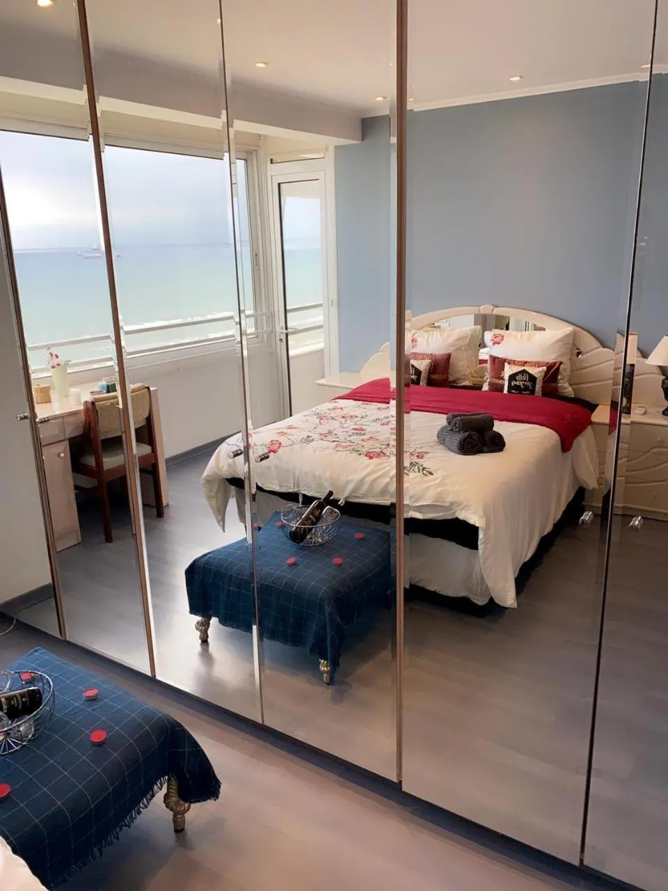Bedroom, Bed in Larnaca Seaview Rooms