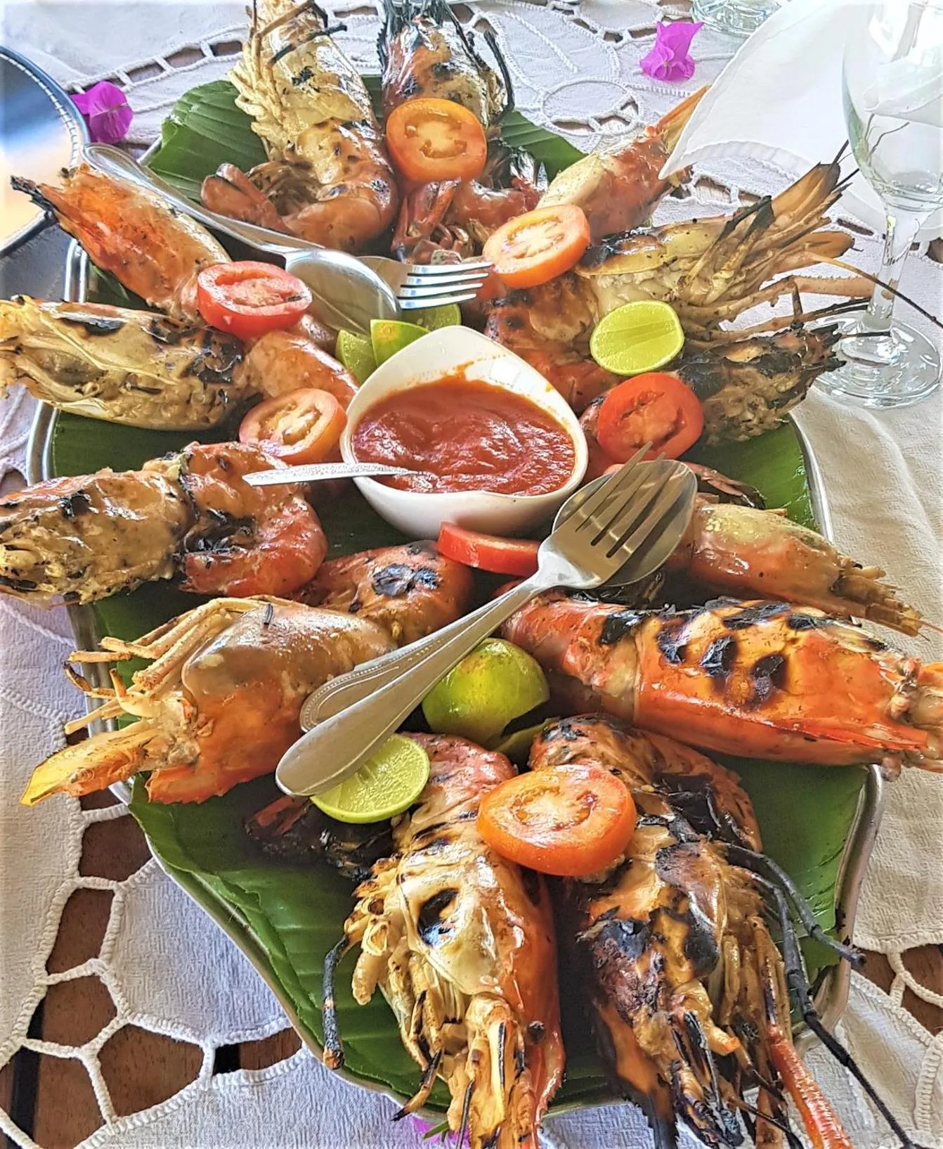 Restaurant/places to eat in Le Grand Bleu