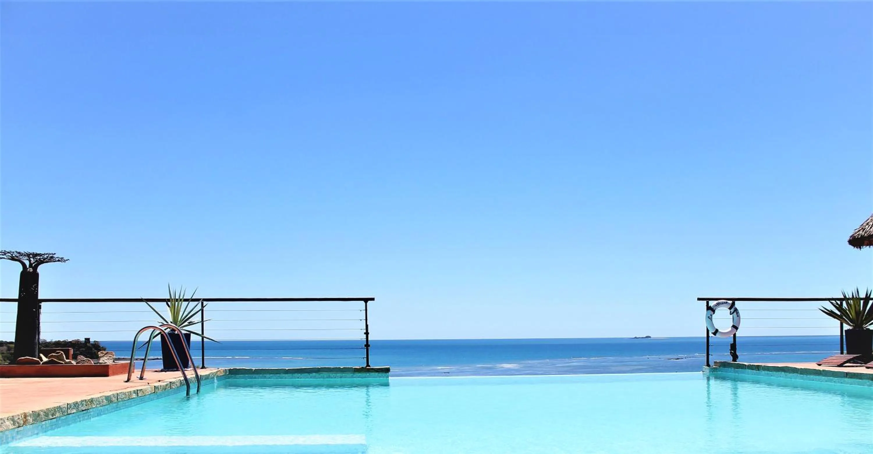 Pool view in Le Grand Bleu