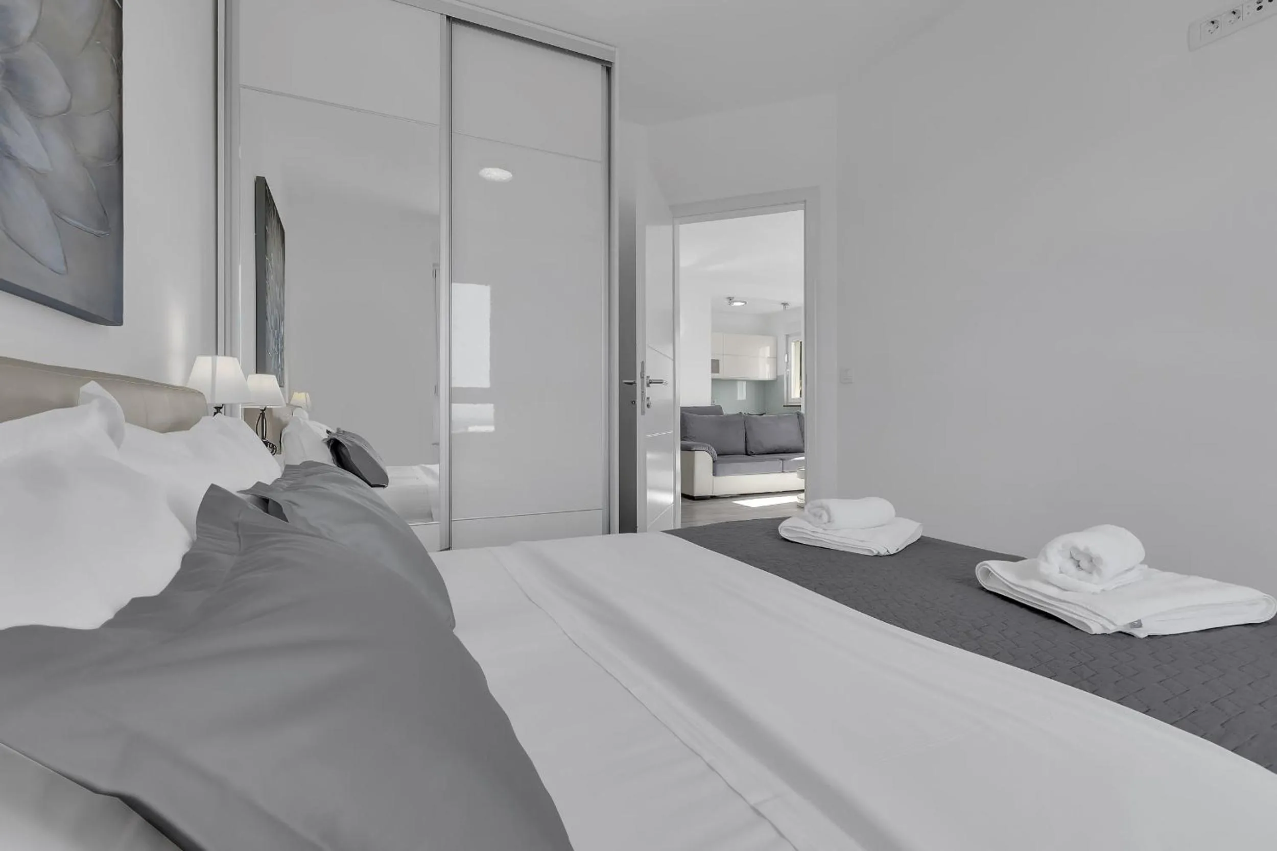 Bedroom, Bed in Sea View Apartments Dammi with free parking