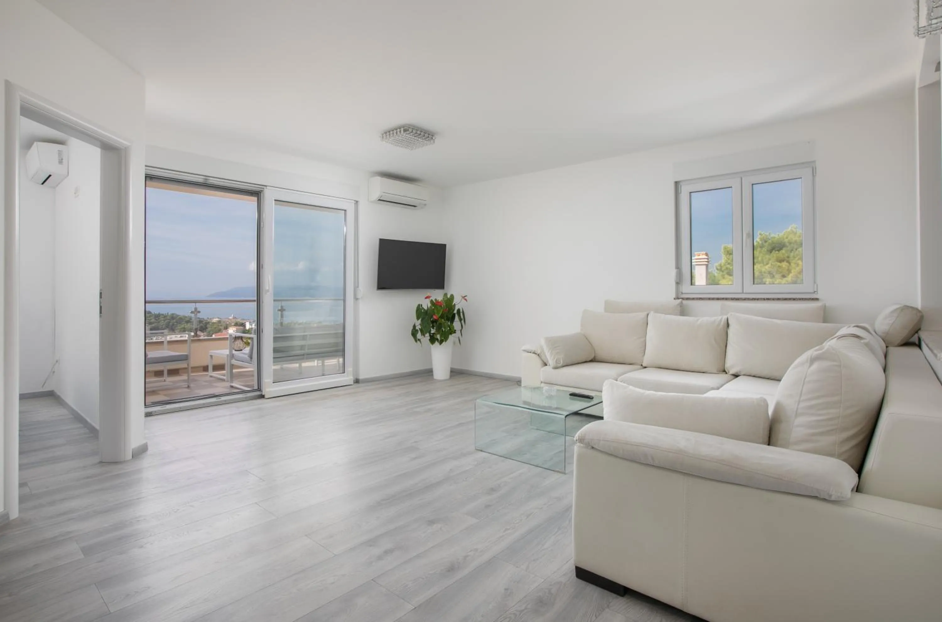 Living room in Sea View Apartments Dammi with free parking