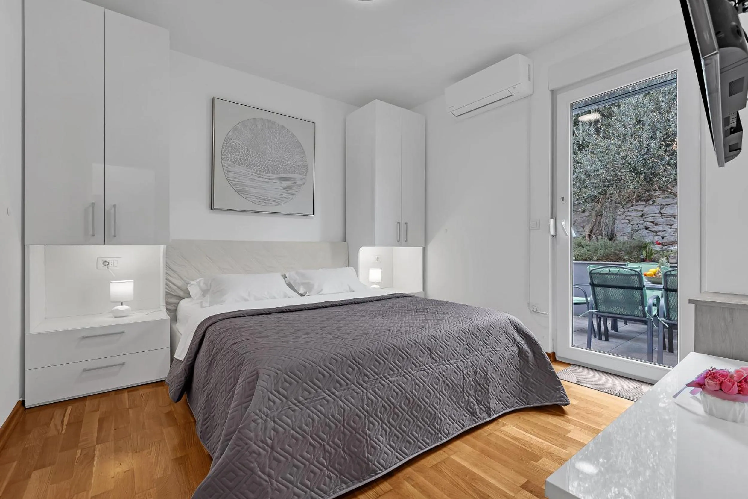 Bed in Sea View Apartments Dammi with free parking