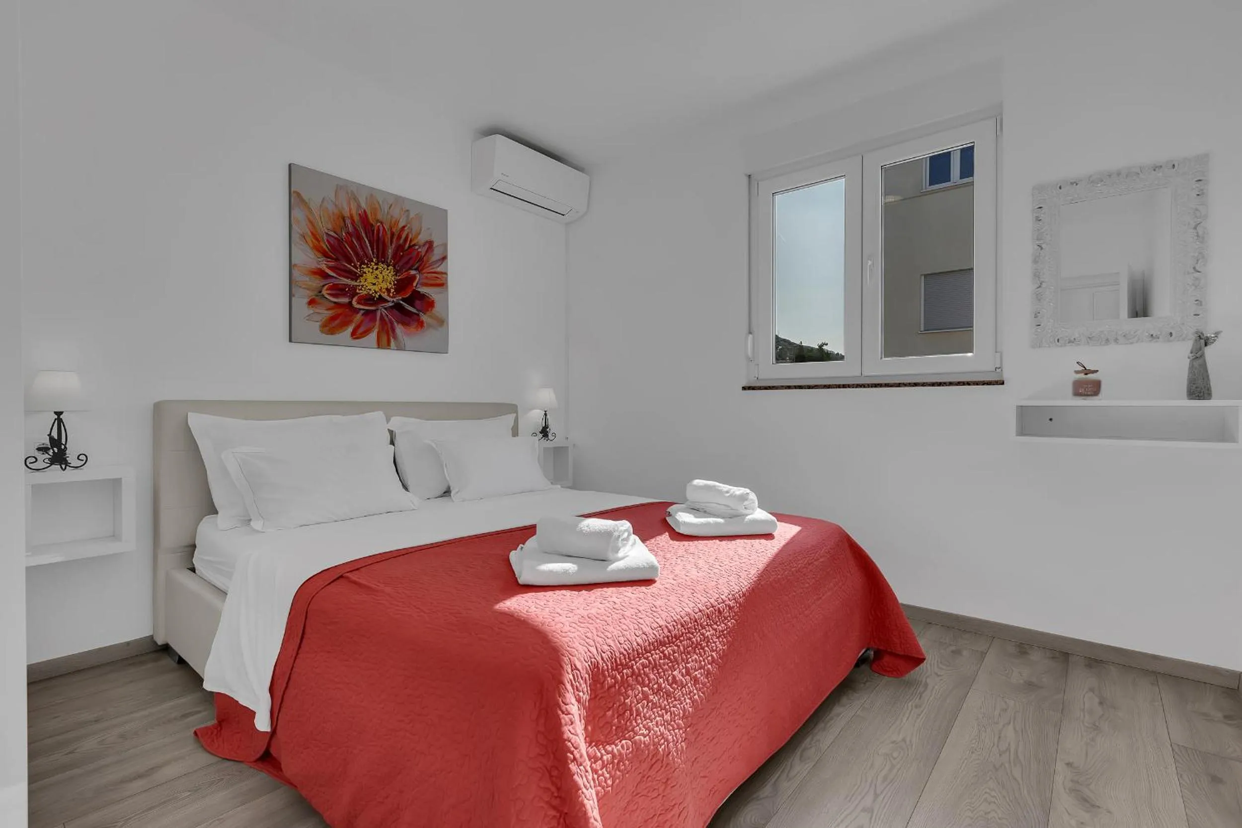 Bedroom, Bed in Sea View Apartments Dammi with free parking