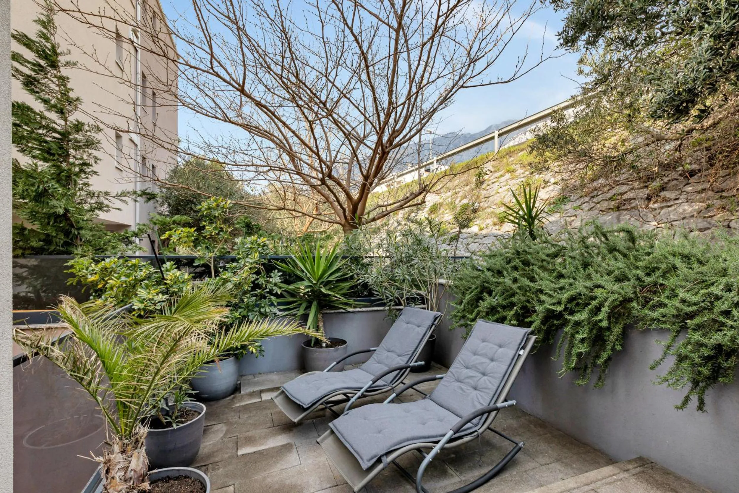 Spring in Sea View Apartments Dammi with free parking