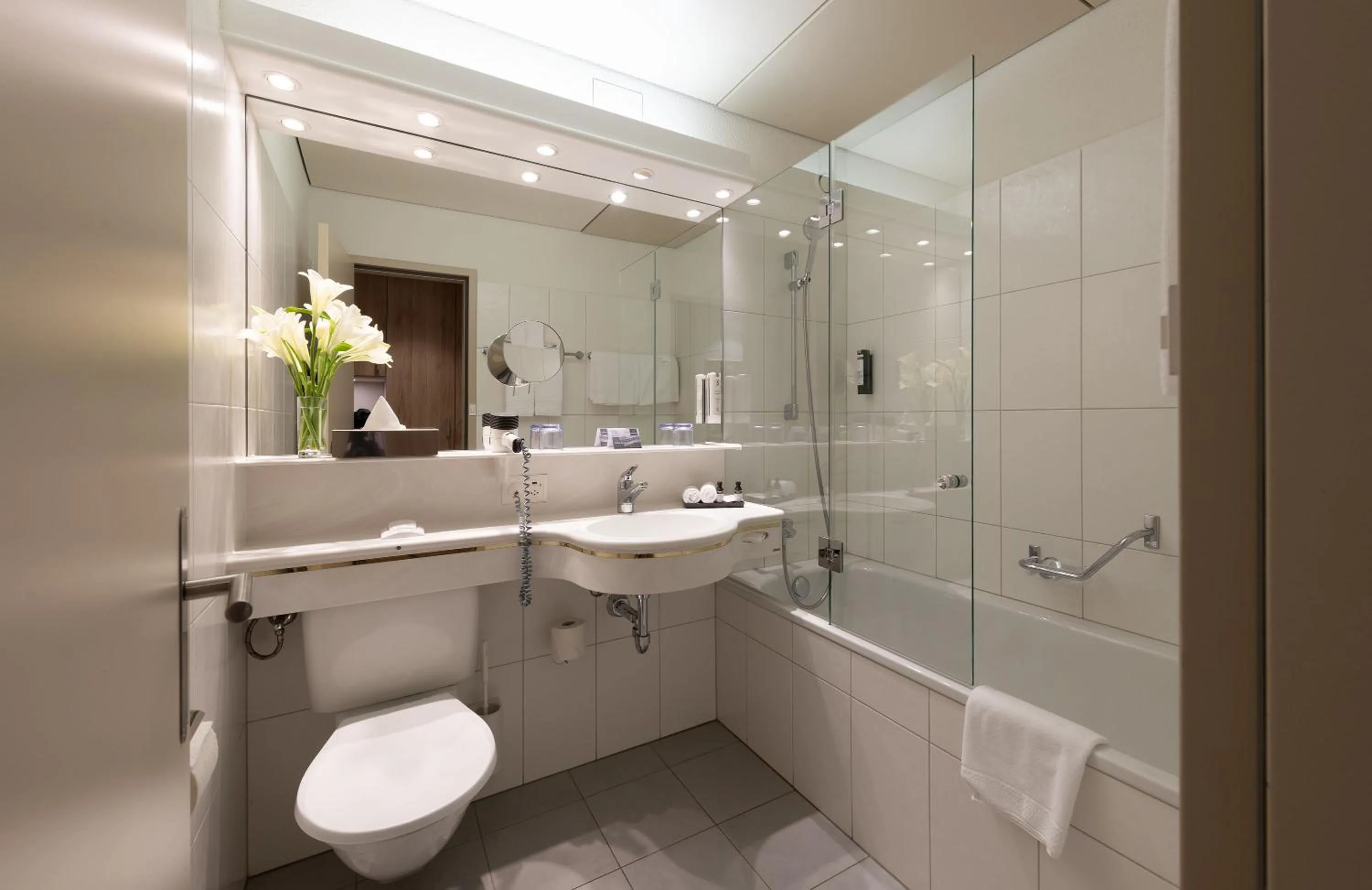 Bathroom in Sunstar Hotel & SPA Grindelwald