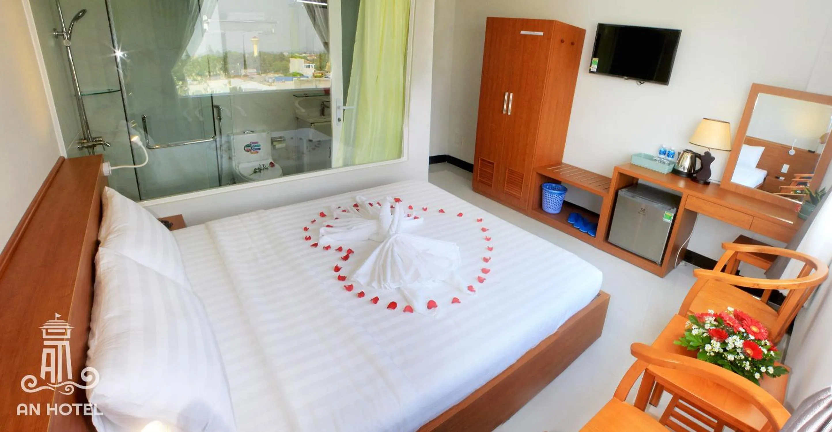 Photo of the whole room, Bed in An Hotel Phan Thiết