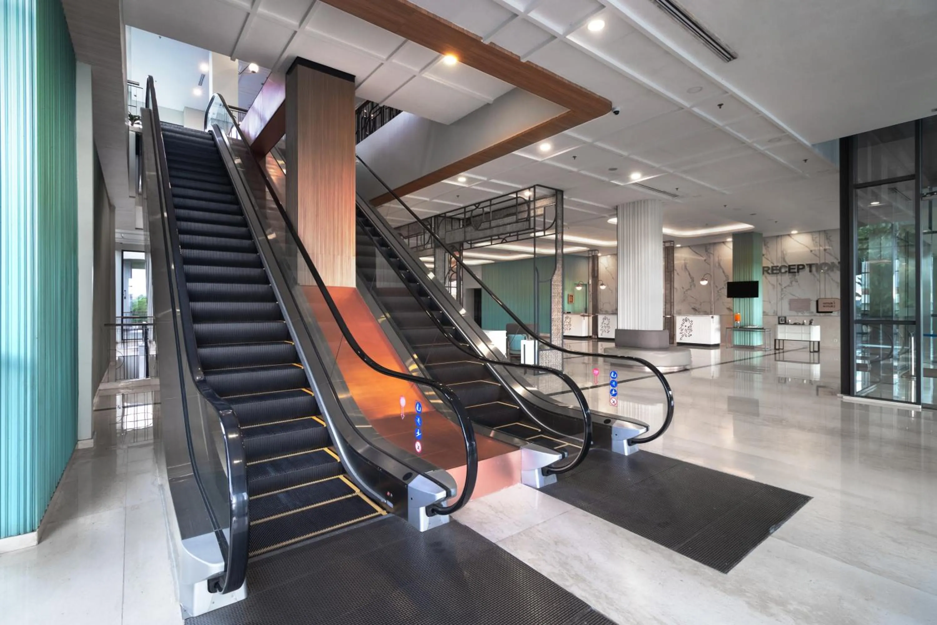 Lobby or reception in Luwansa Hotel and Convention Center Manado