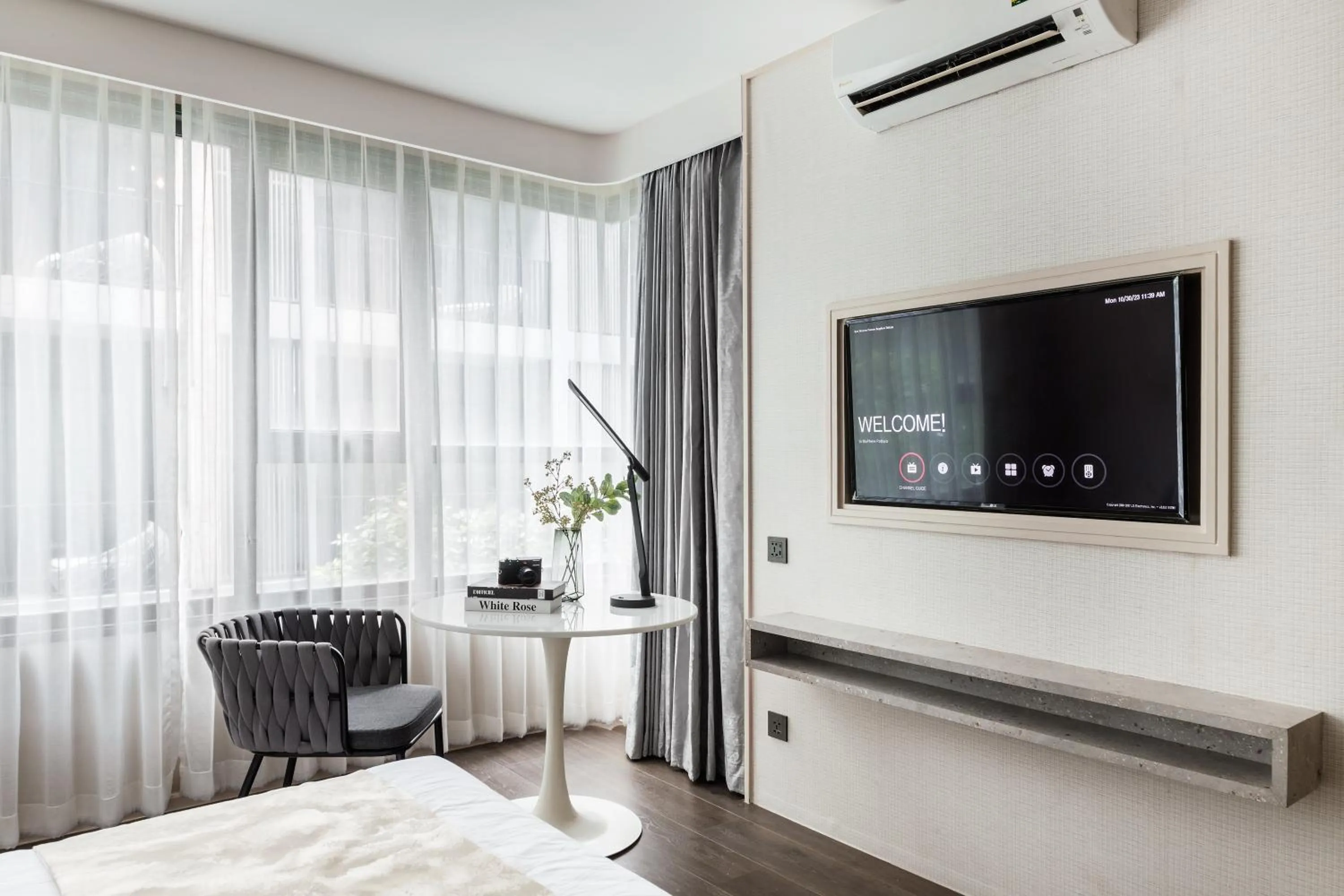 TV and multimedia, Bed in Bayphere Hotel Pattaya JC