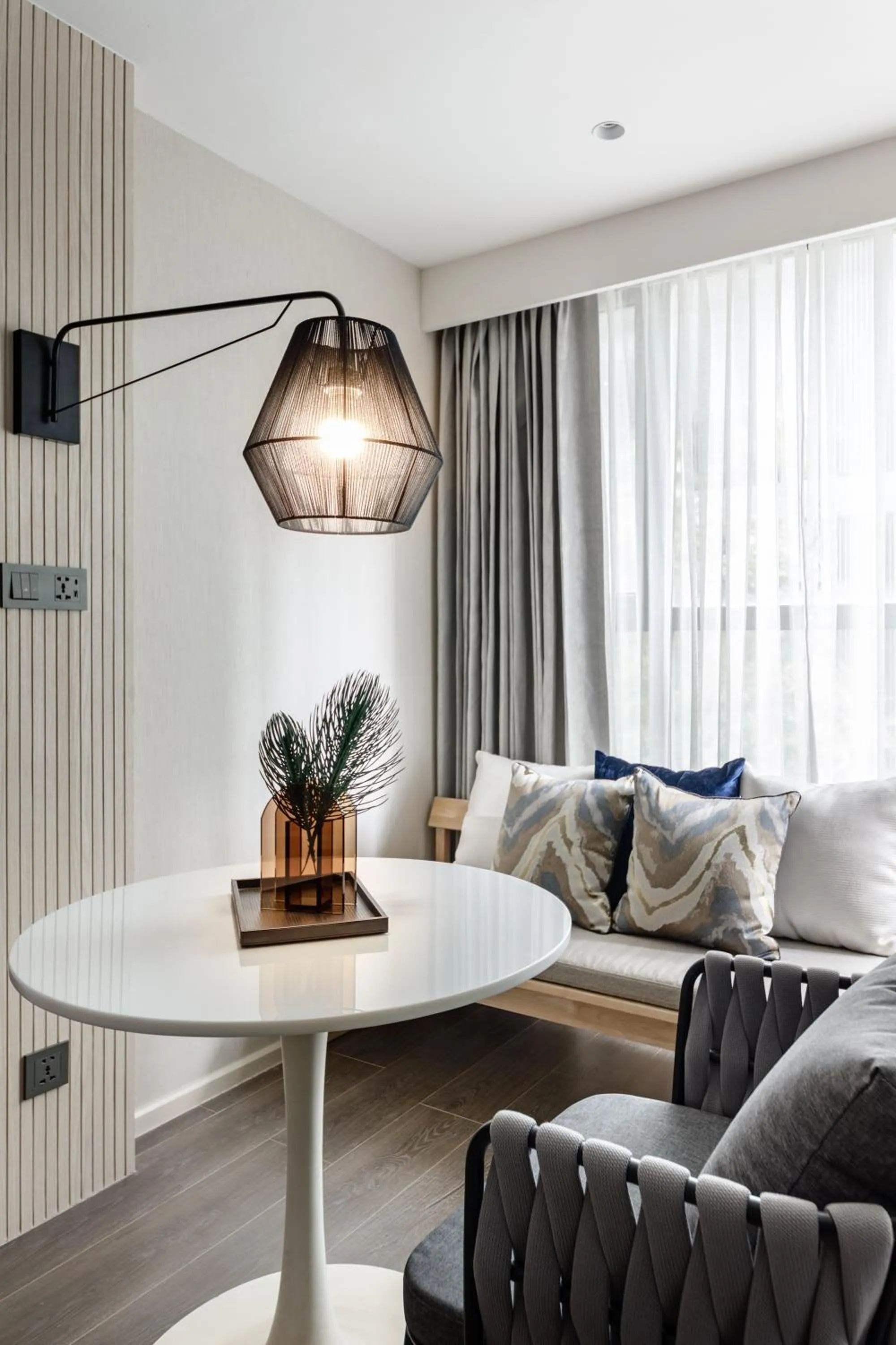 Seating area in Bayphere Hotel Pattaya JC