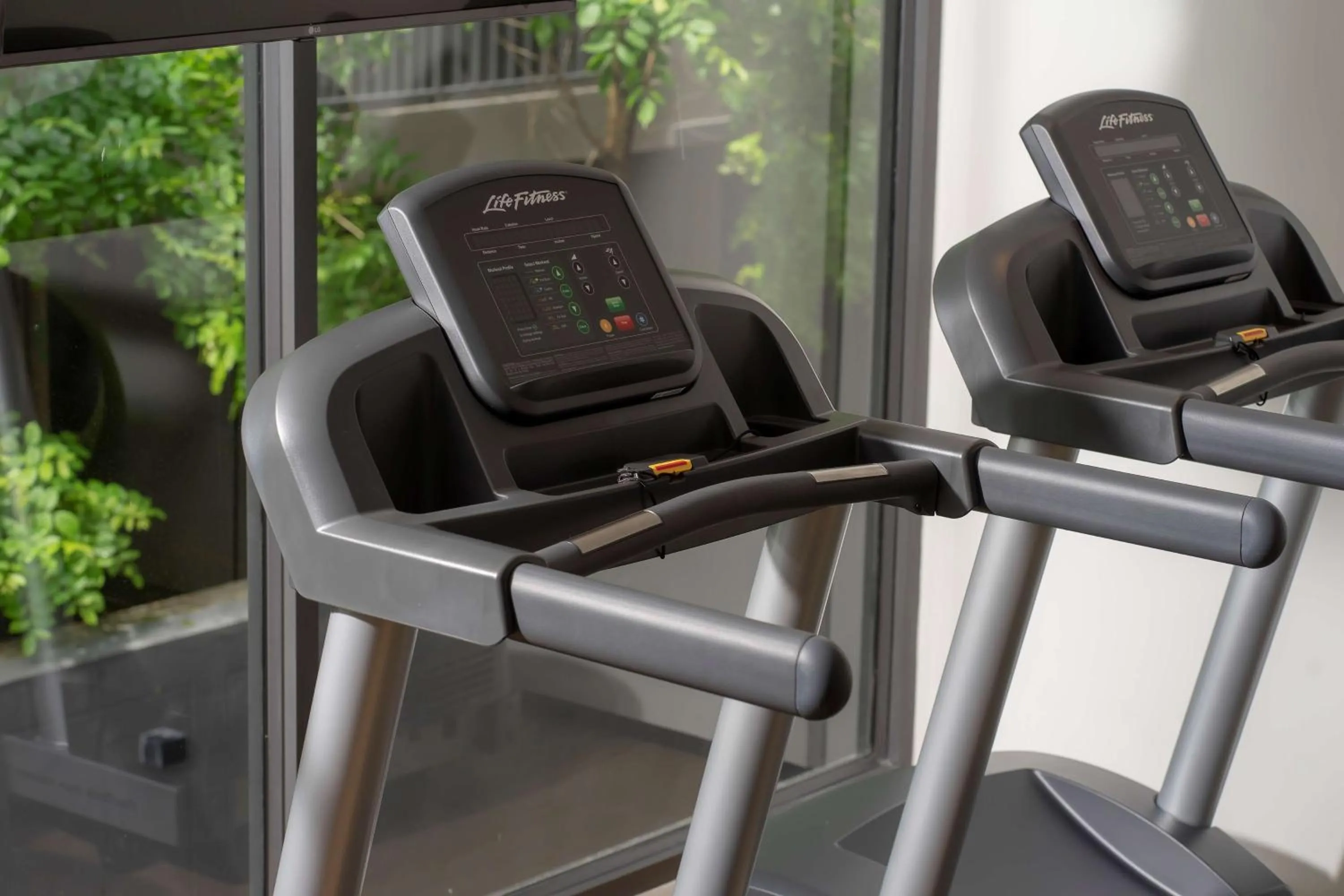 Fitness centre/facilities in Bayphere Hotel Pattaya JC