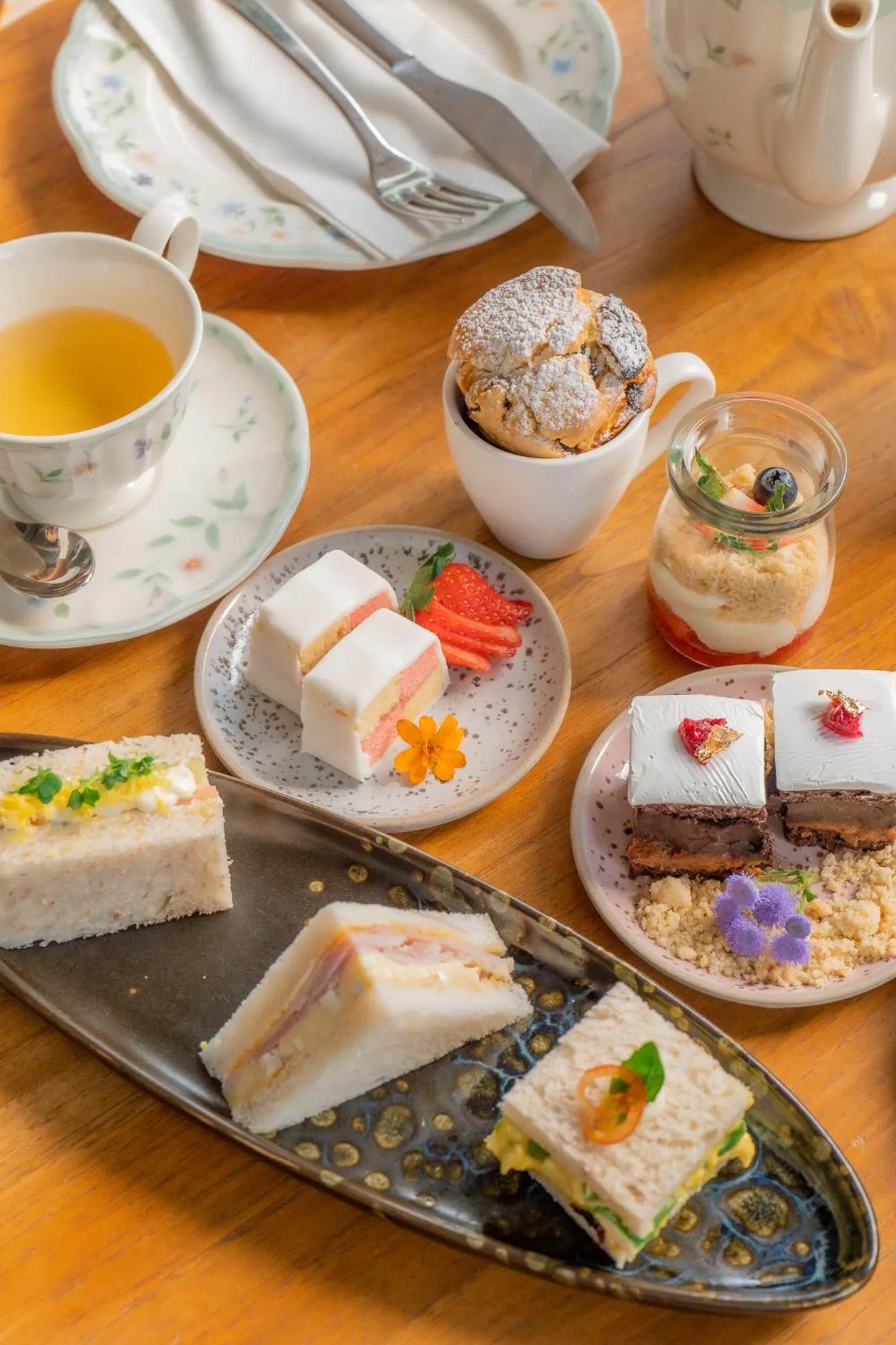 Food and drinks in Bayphere Hotel Pattaya JC