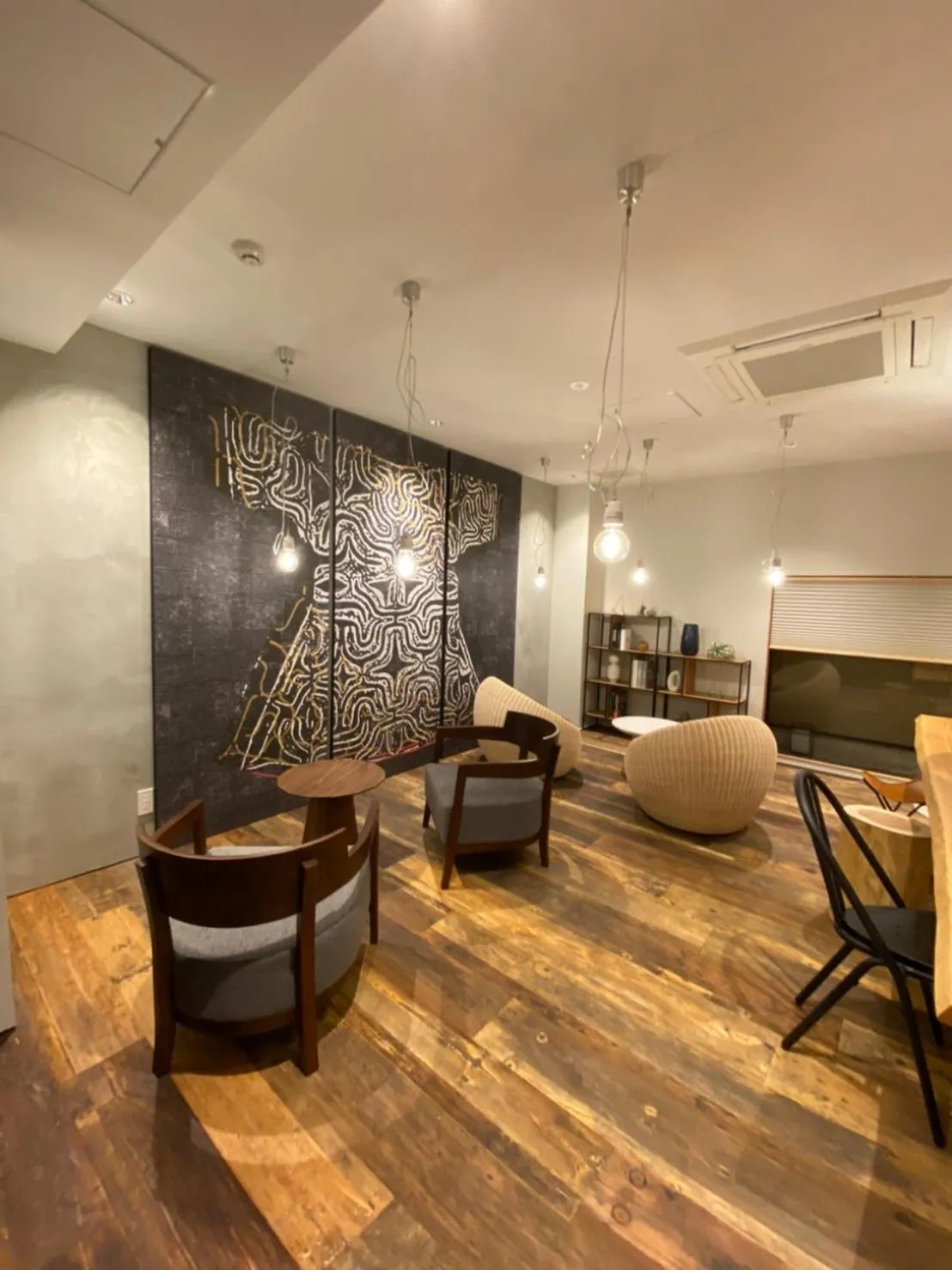 Communal lounge/ TV room in Design Hotel Kyoto Fuyacho