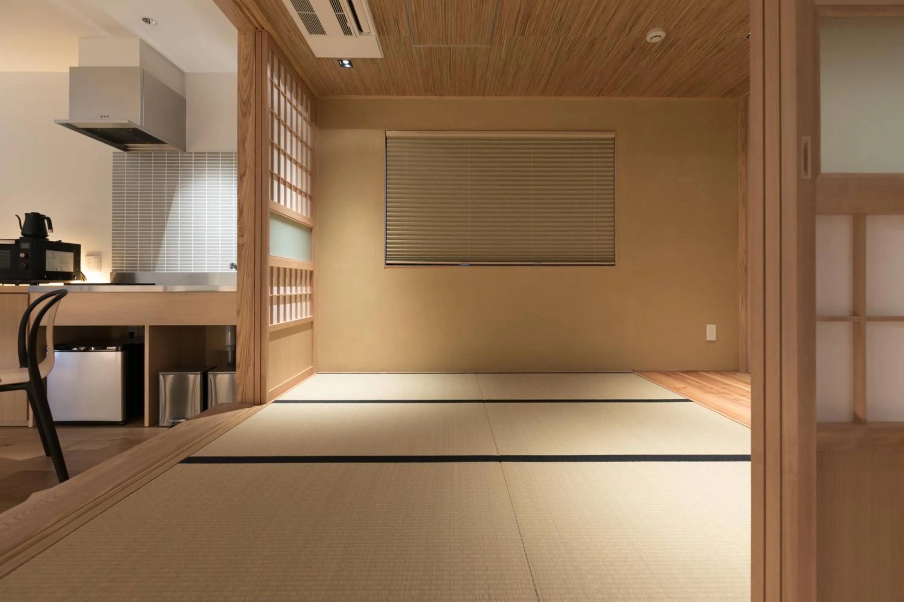 Photo of the whole room, Bed in Design Hotel Kyoto Fuyacho