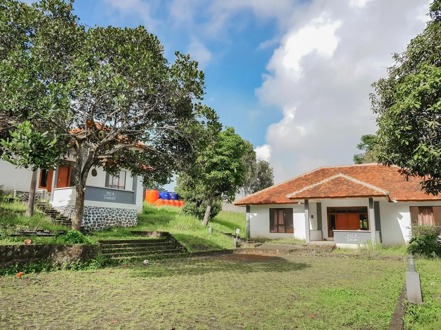 Bumi Ciboled Mitra RedDoorz near Gerbang Tol Pamulihan