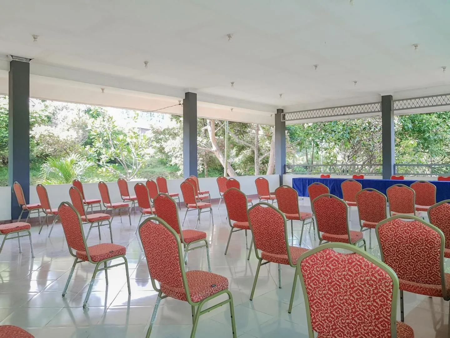 Bumi Ciboled Mitra RedDoorz near Gerbang Tol Pamulihan