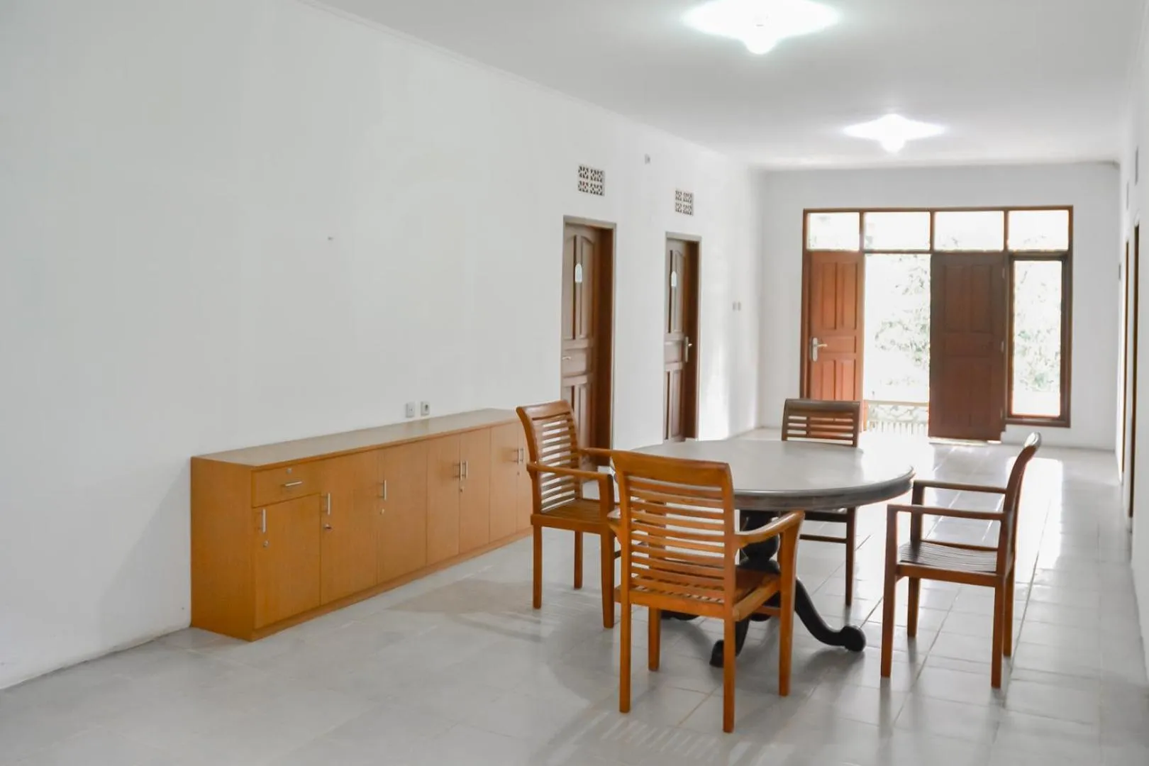 Bumi Ciboled Mitra RedDoorz near Gerbang Tol Pamulihan