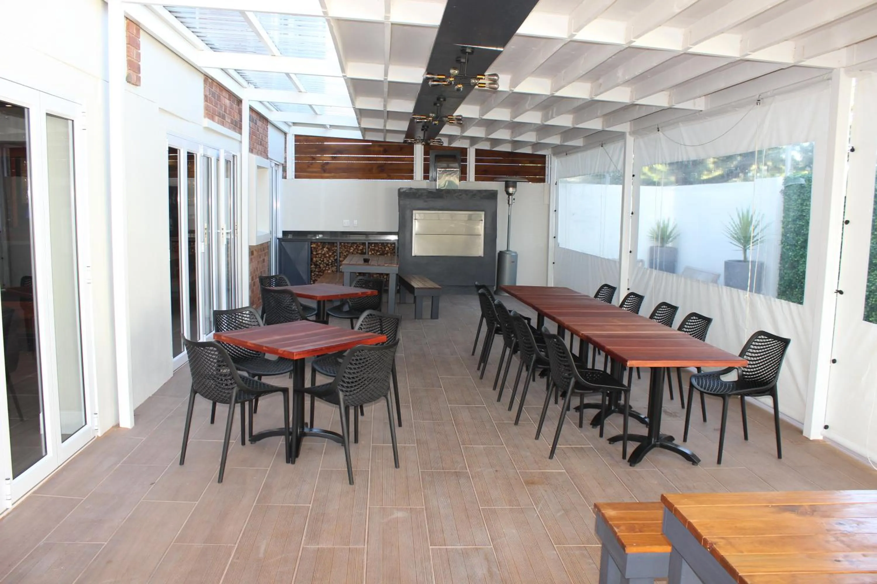 Restaurant/places to eat in Luxe-Molen Boutique Hotel