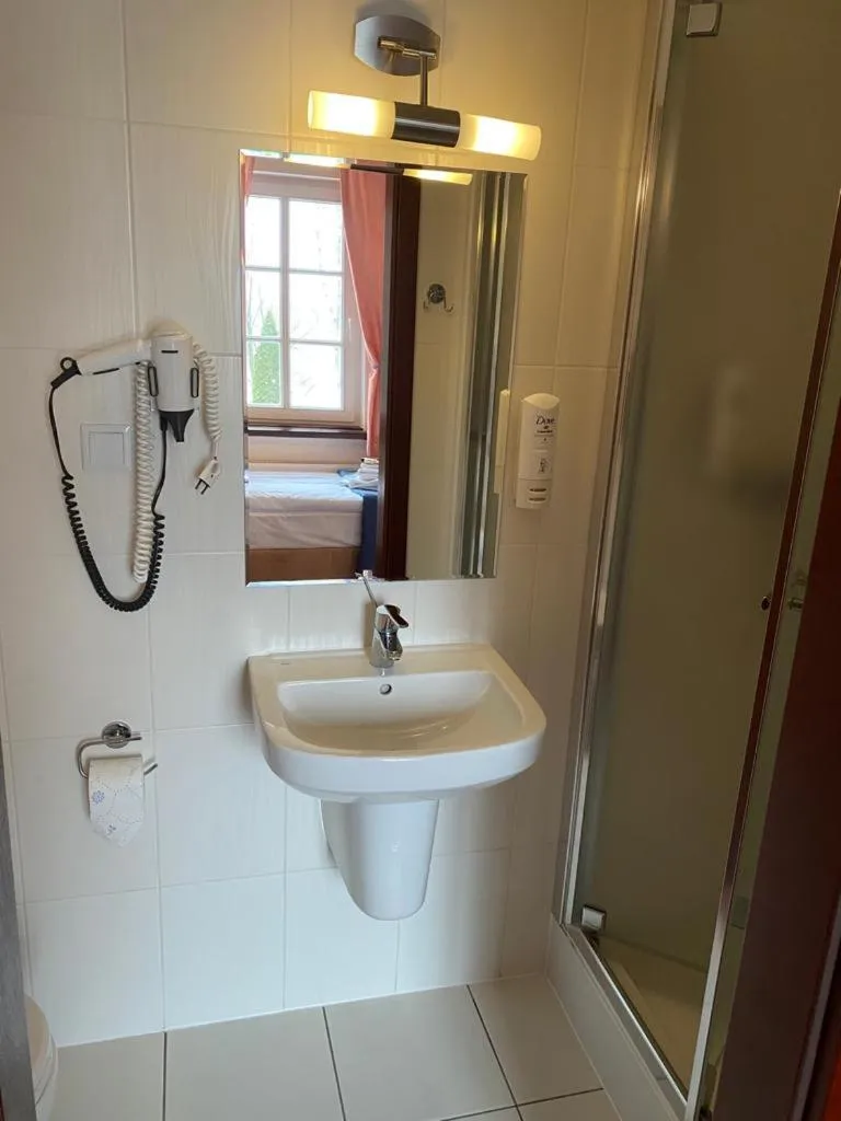 Shower in Willa Murka