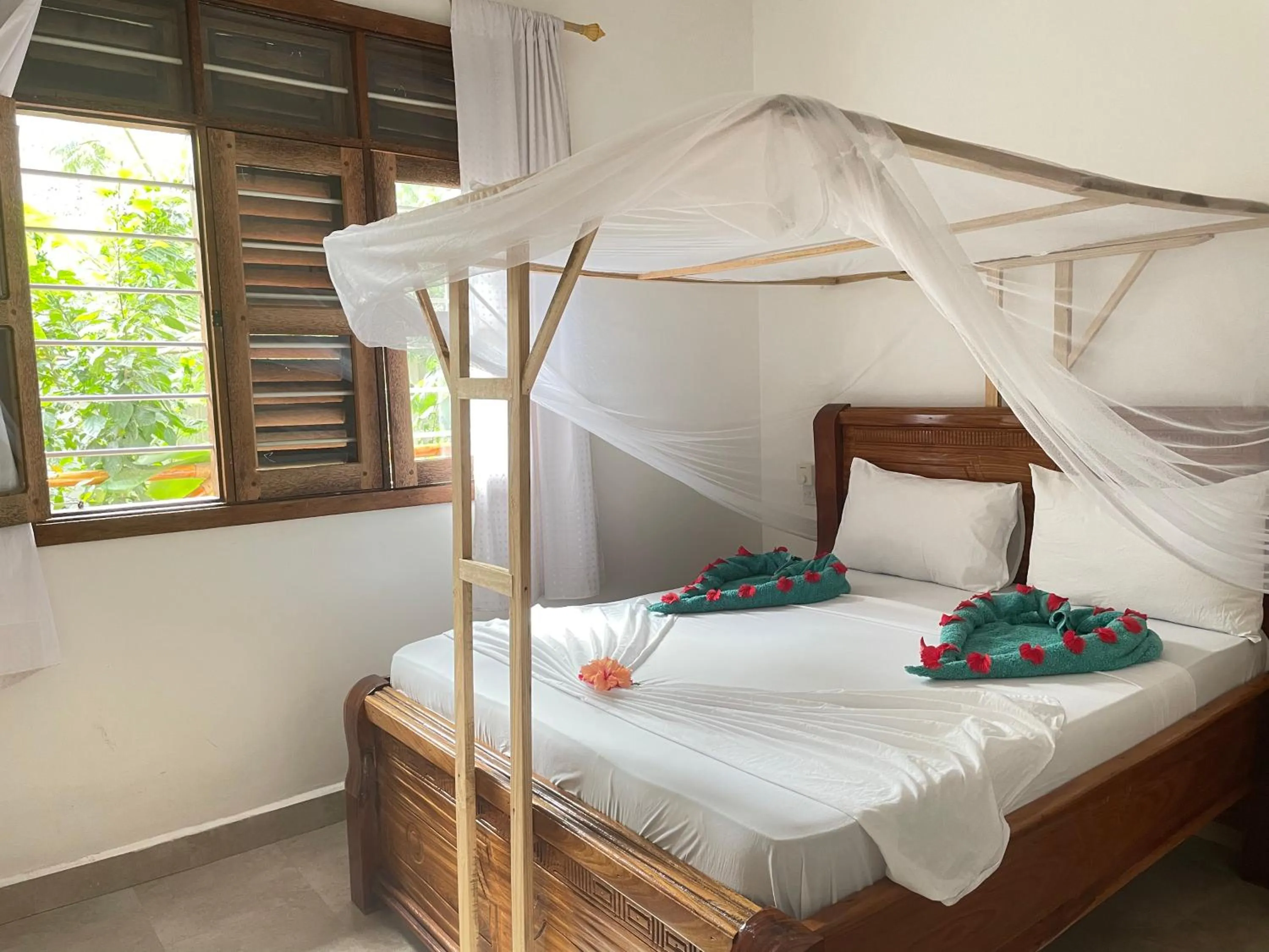 Photo of the whole room in Savi House Nungwi