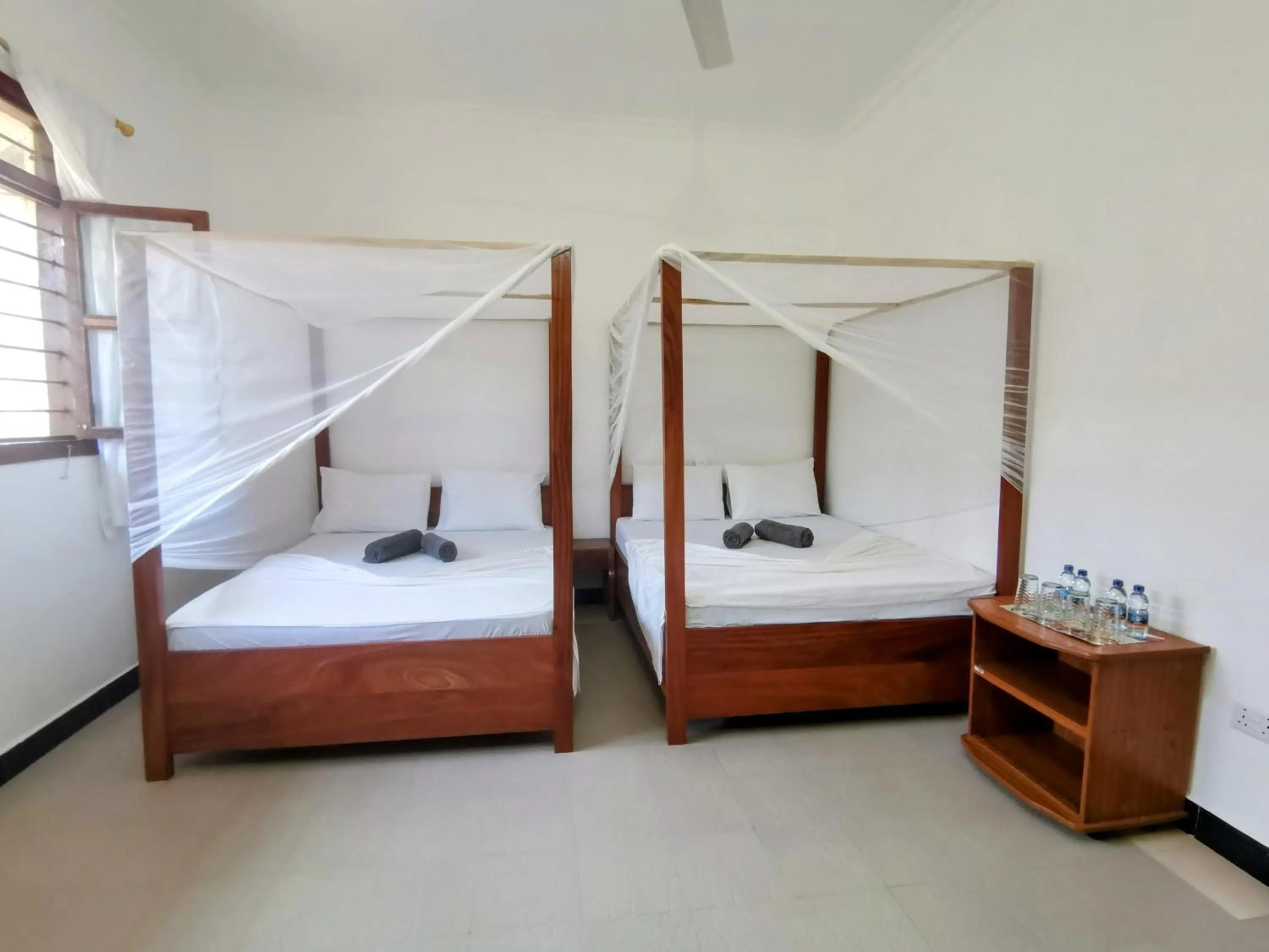 Bed in Savi House Nungwi