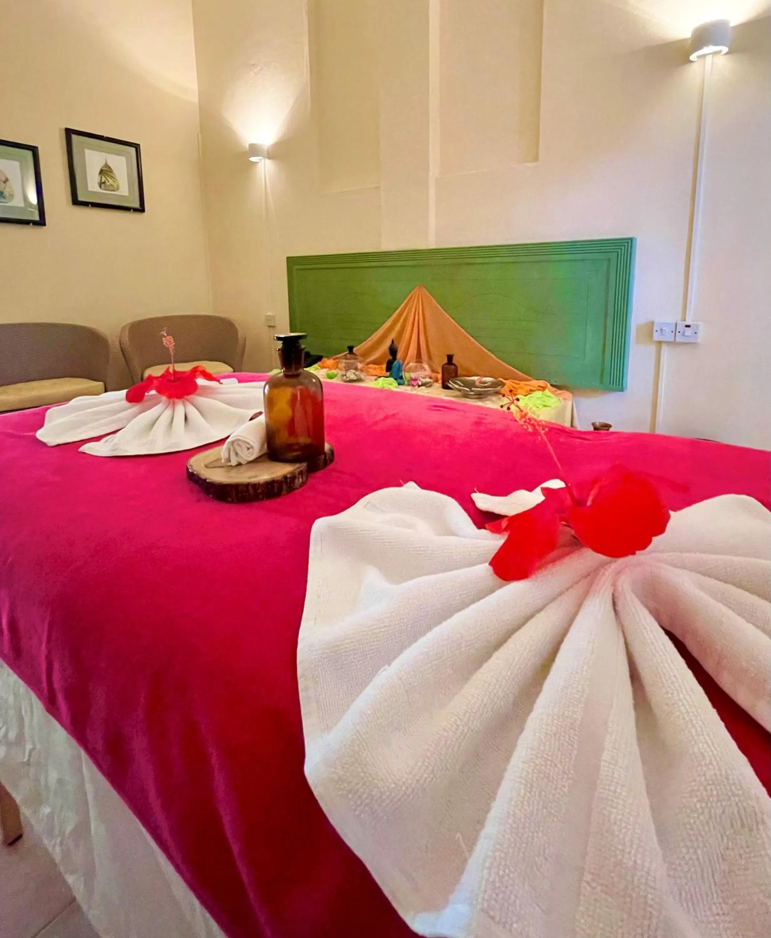 Spa and wellness centre/facilities, Bed in Silver Beach Hotel