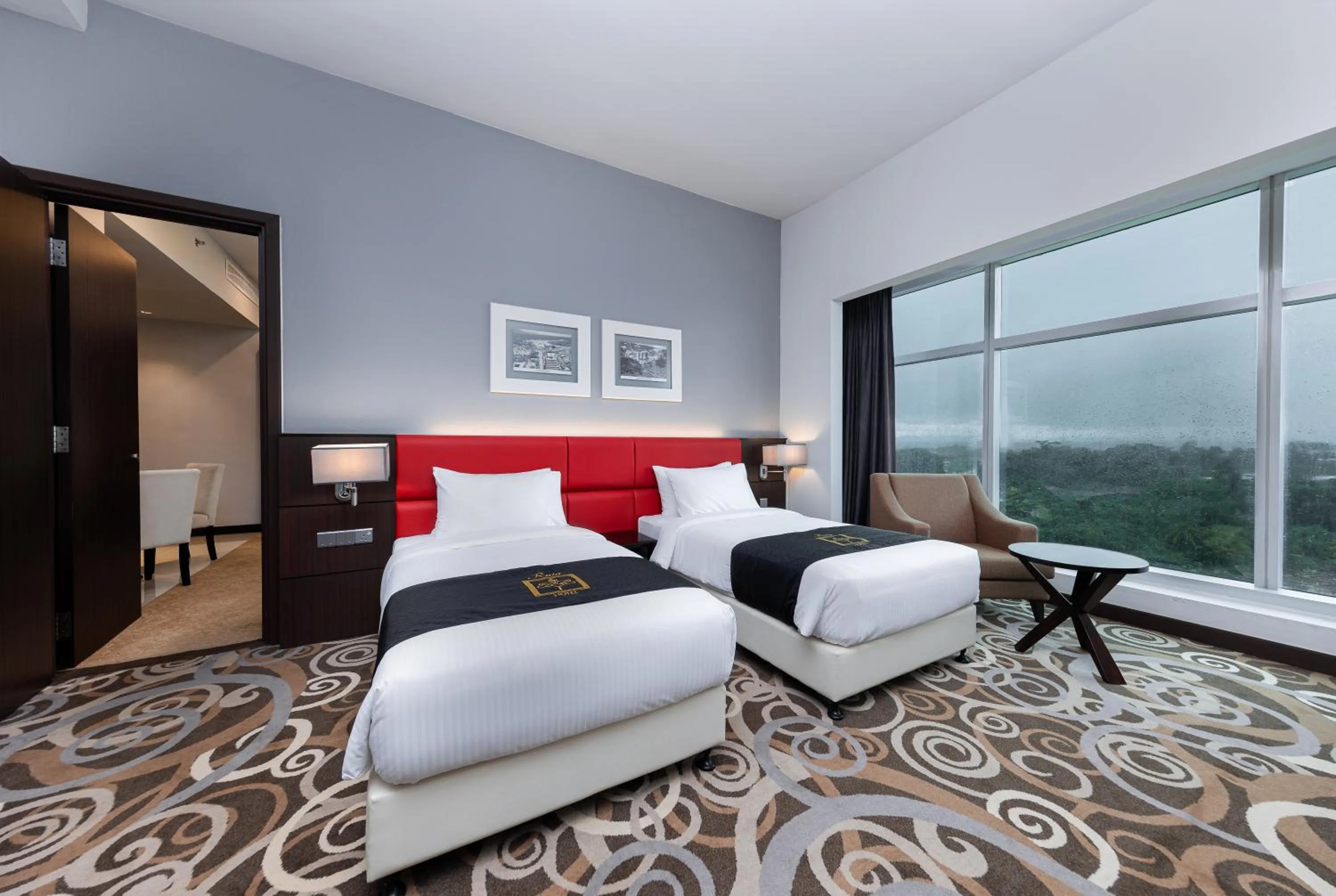 Bed in Raia Hotel & Convention Centre Kuching