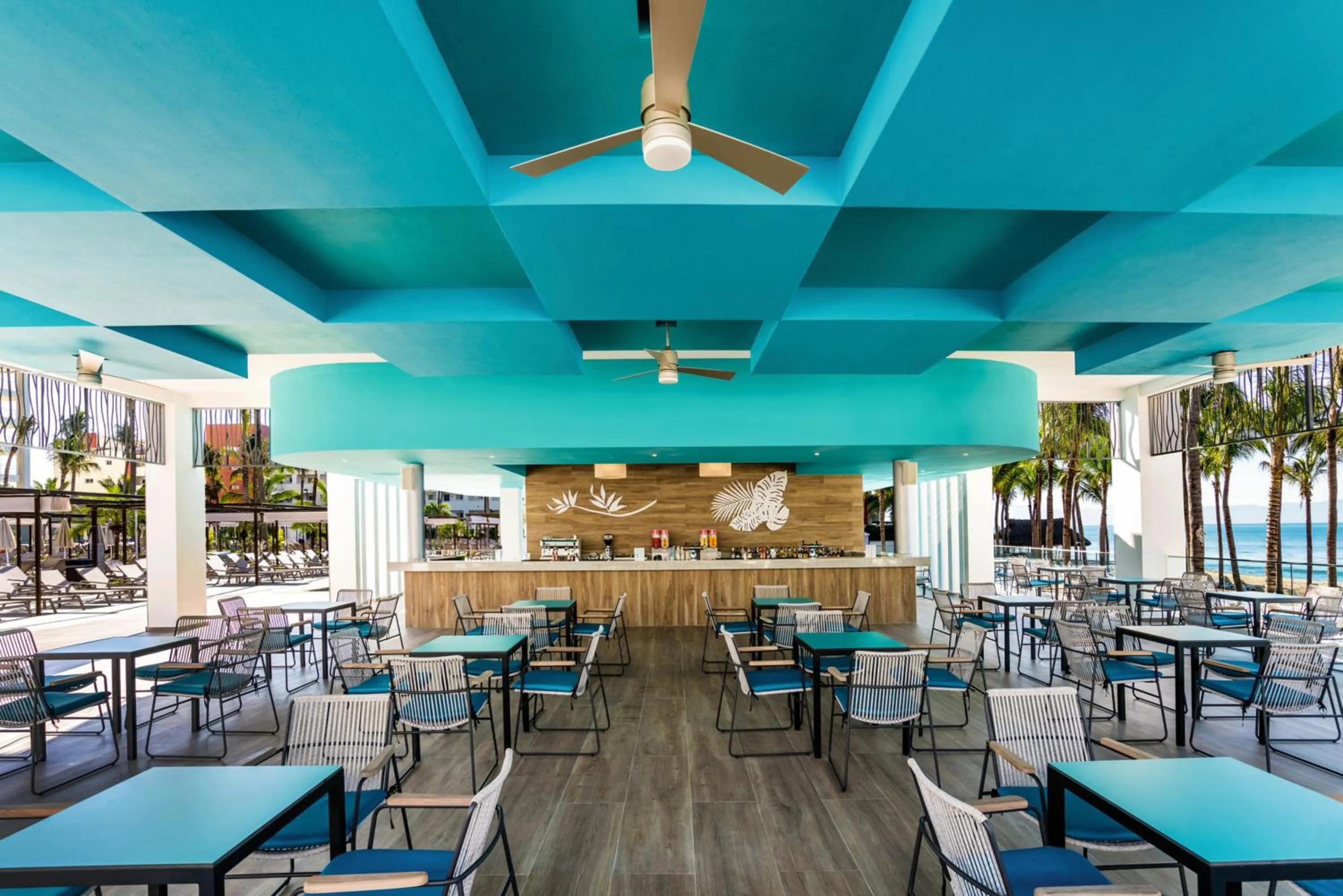 Lounge or bar in Riu Vallarta - All Inclusive