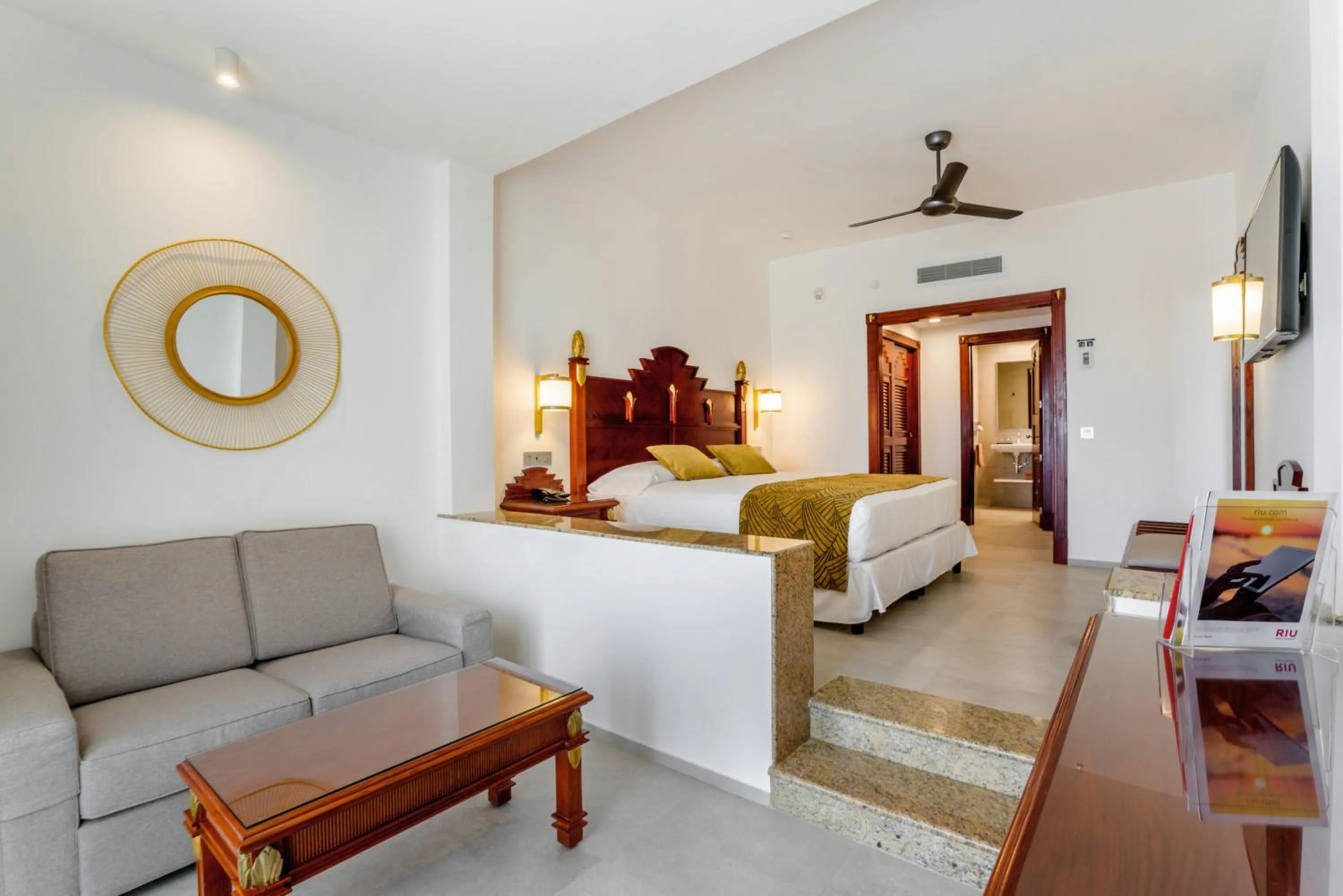 Bed in Riu Vallarta - All Inclusive