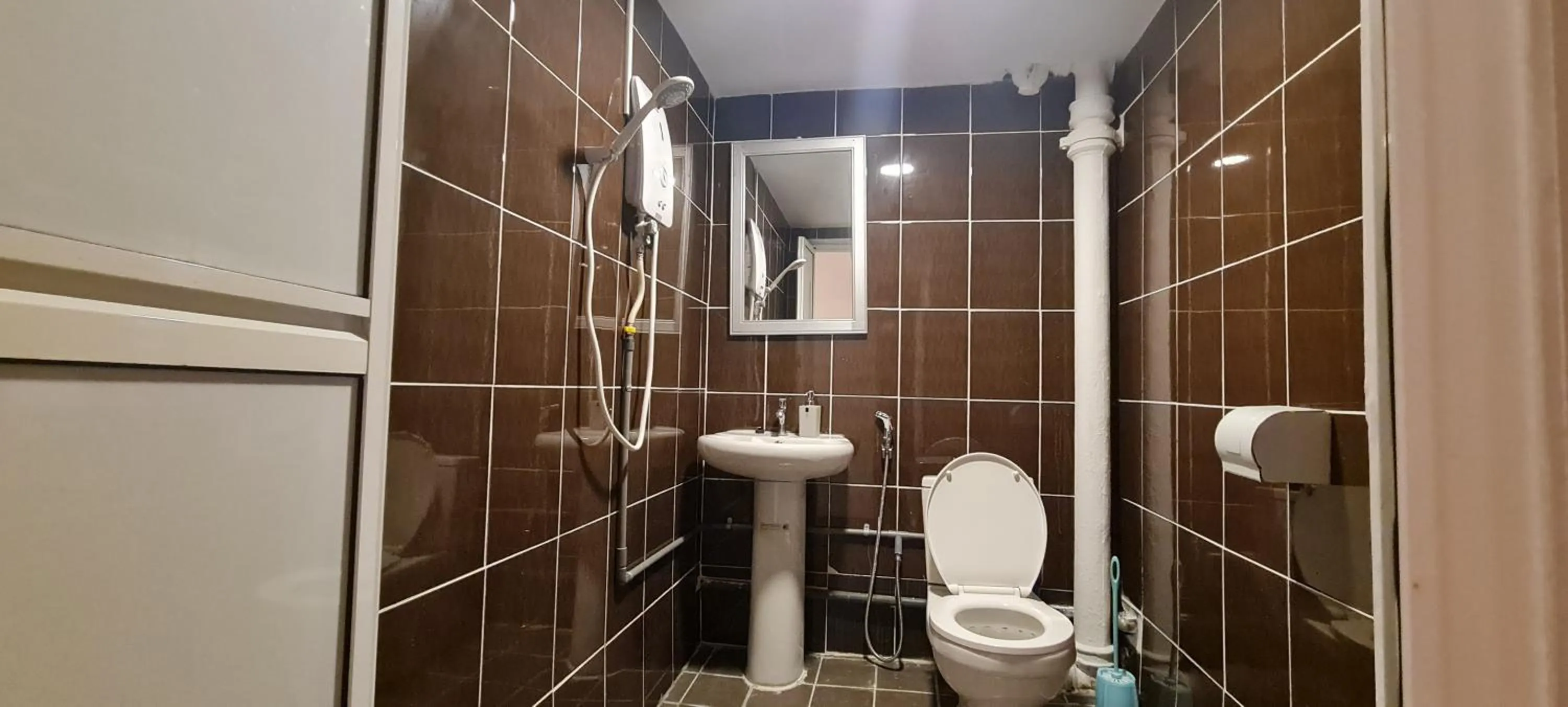 Bathroom in Misto Hotel