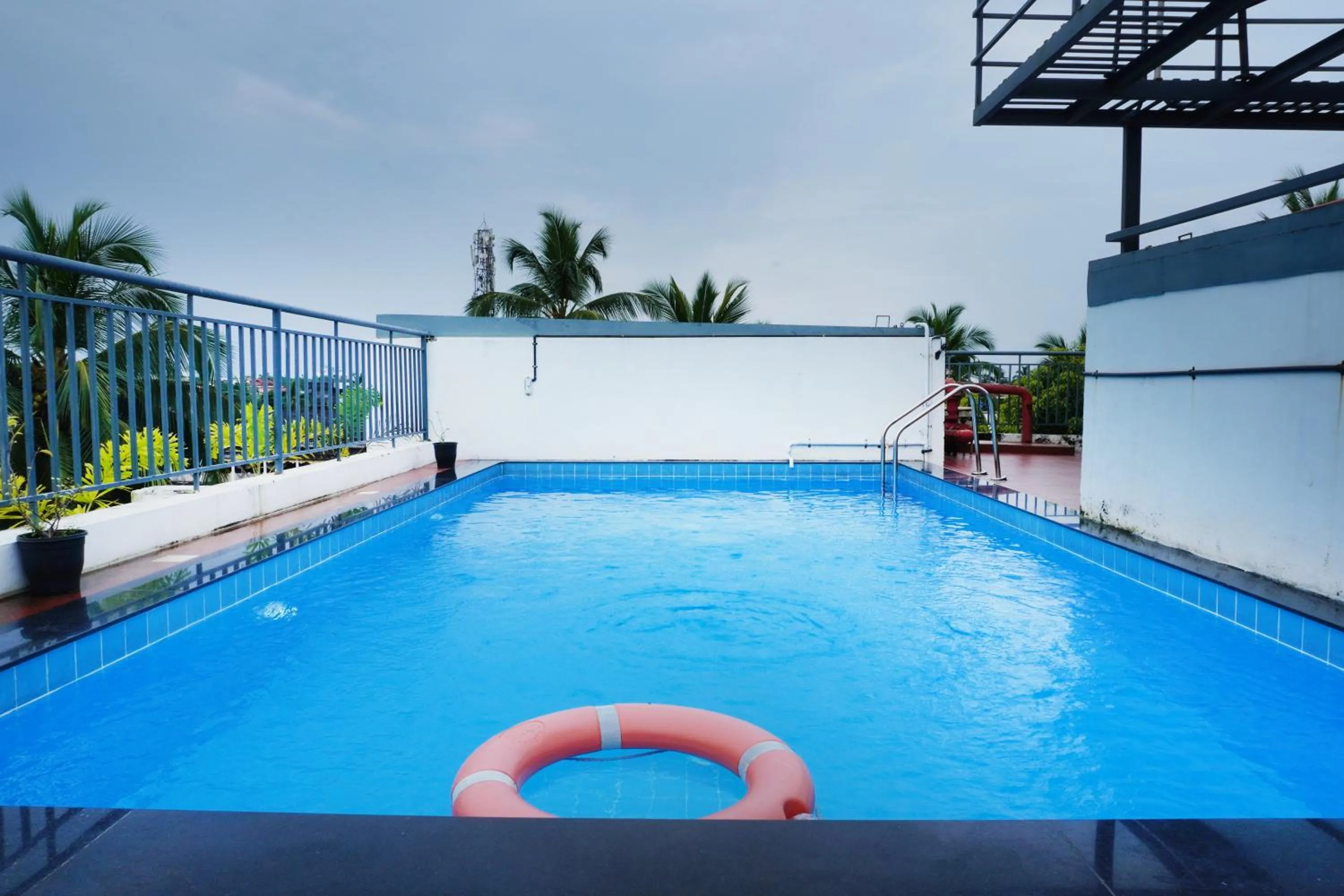 Swimming pool in Sreepathi Mayoogha