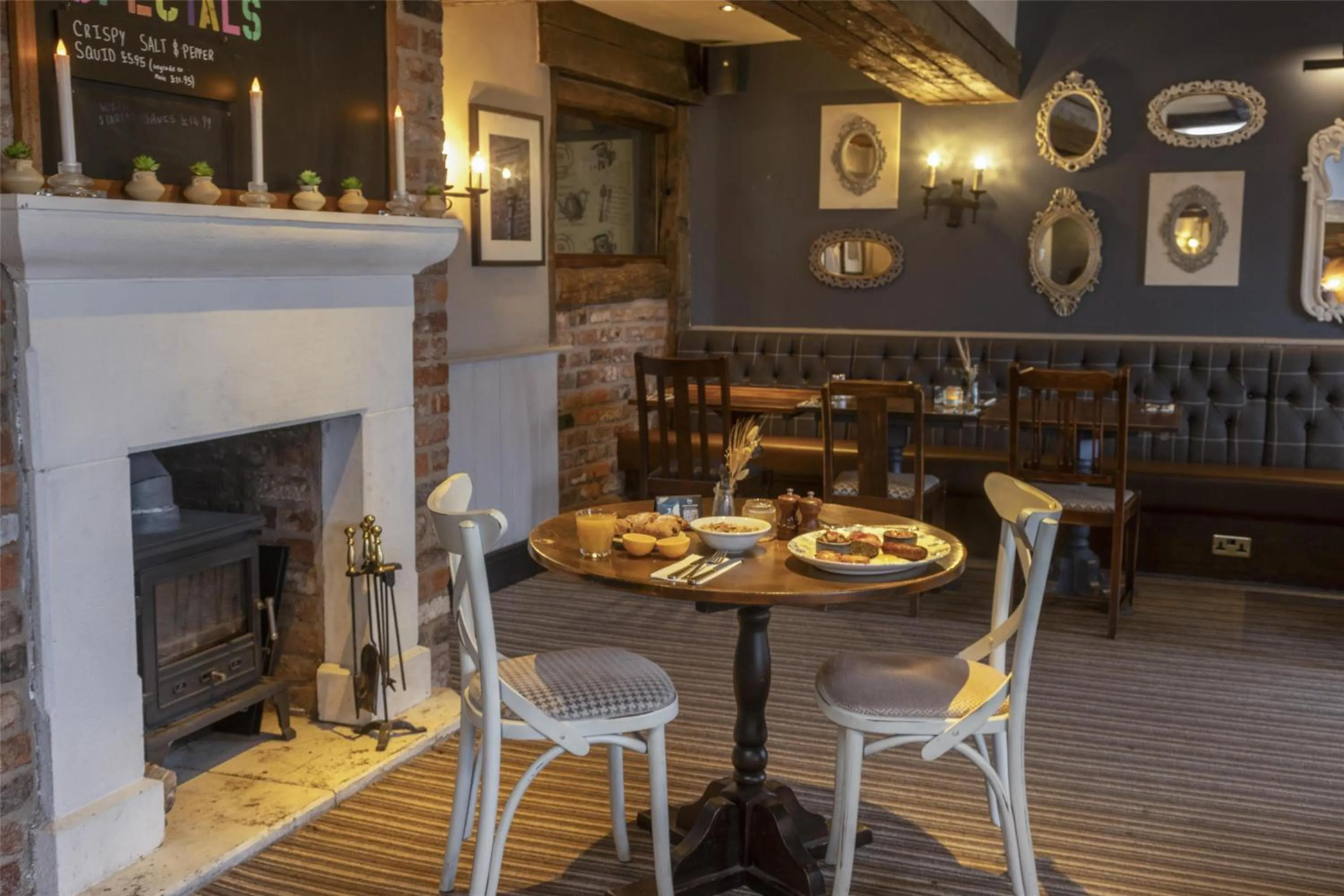 Restaurant/places to eat in Casa Mere Manchester Airport, Knutsford, Sure Collection by Best Western