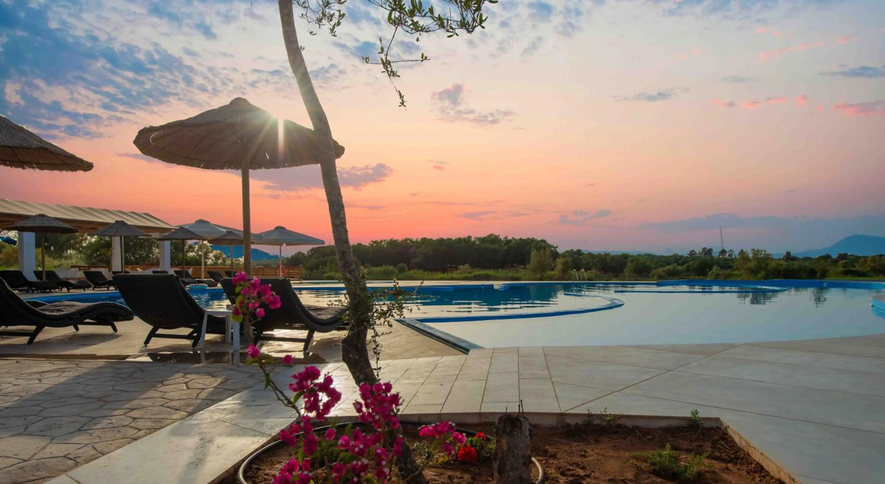 Swimming pool in LAGUNA HOLIDAY RESORT