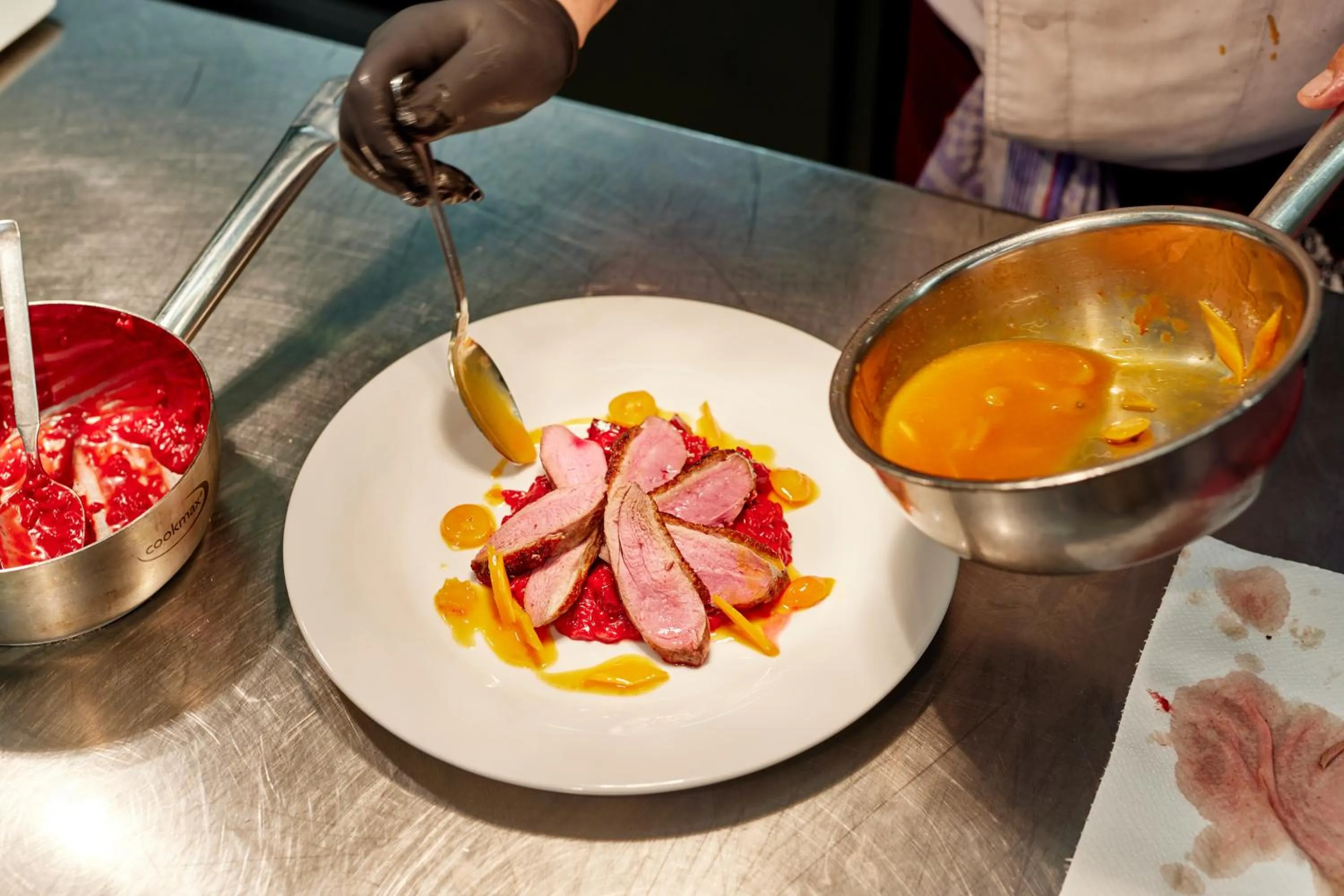 Restaurant/places to eat in Zum Roten Bären