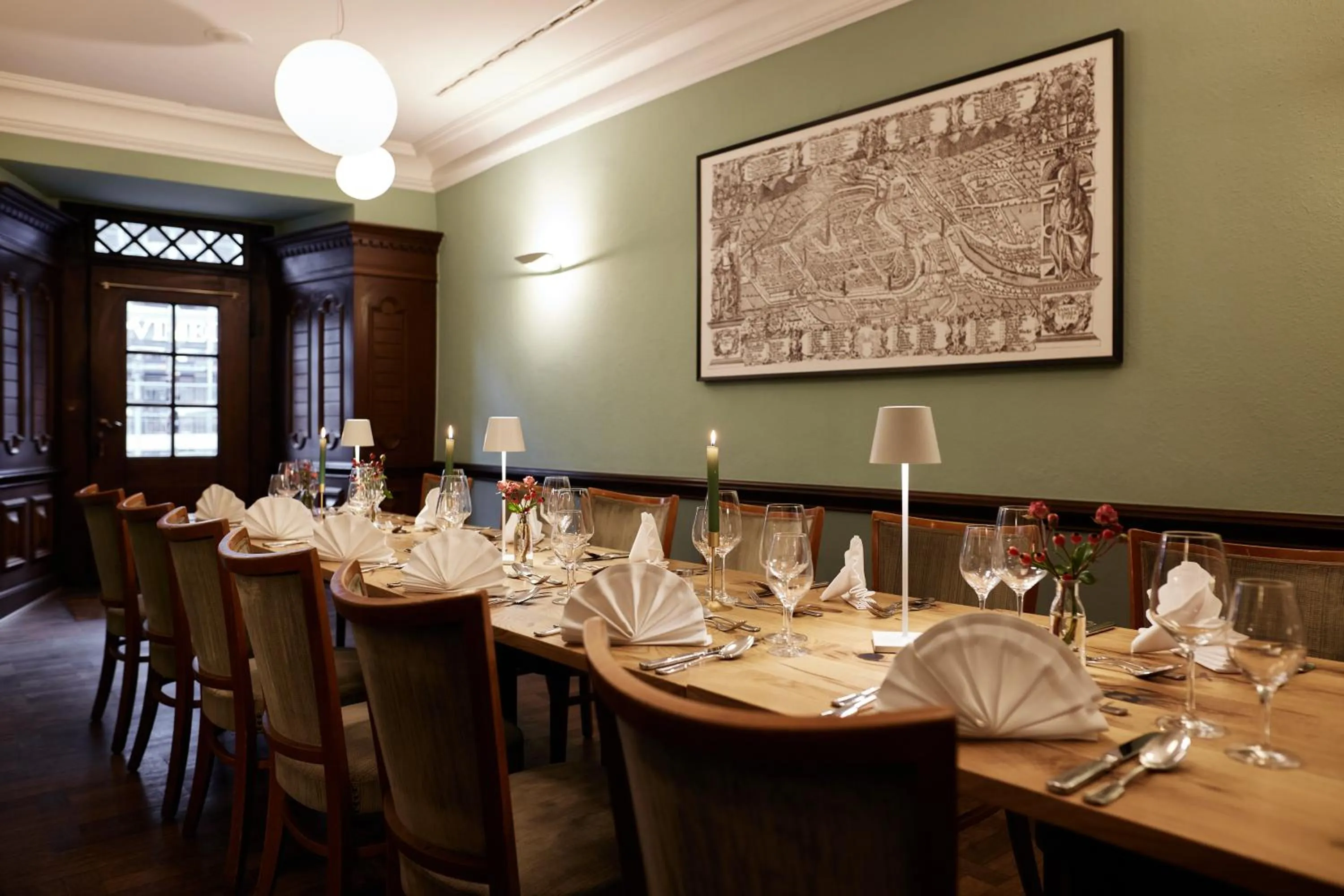 Restaurant/places to eat in Zum Roten Bären