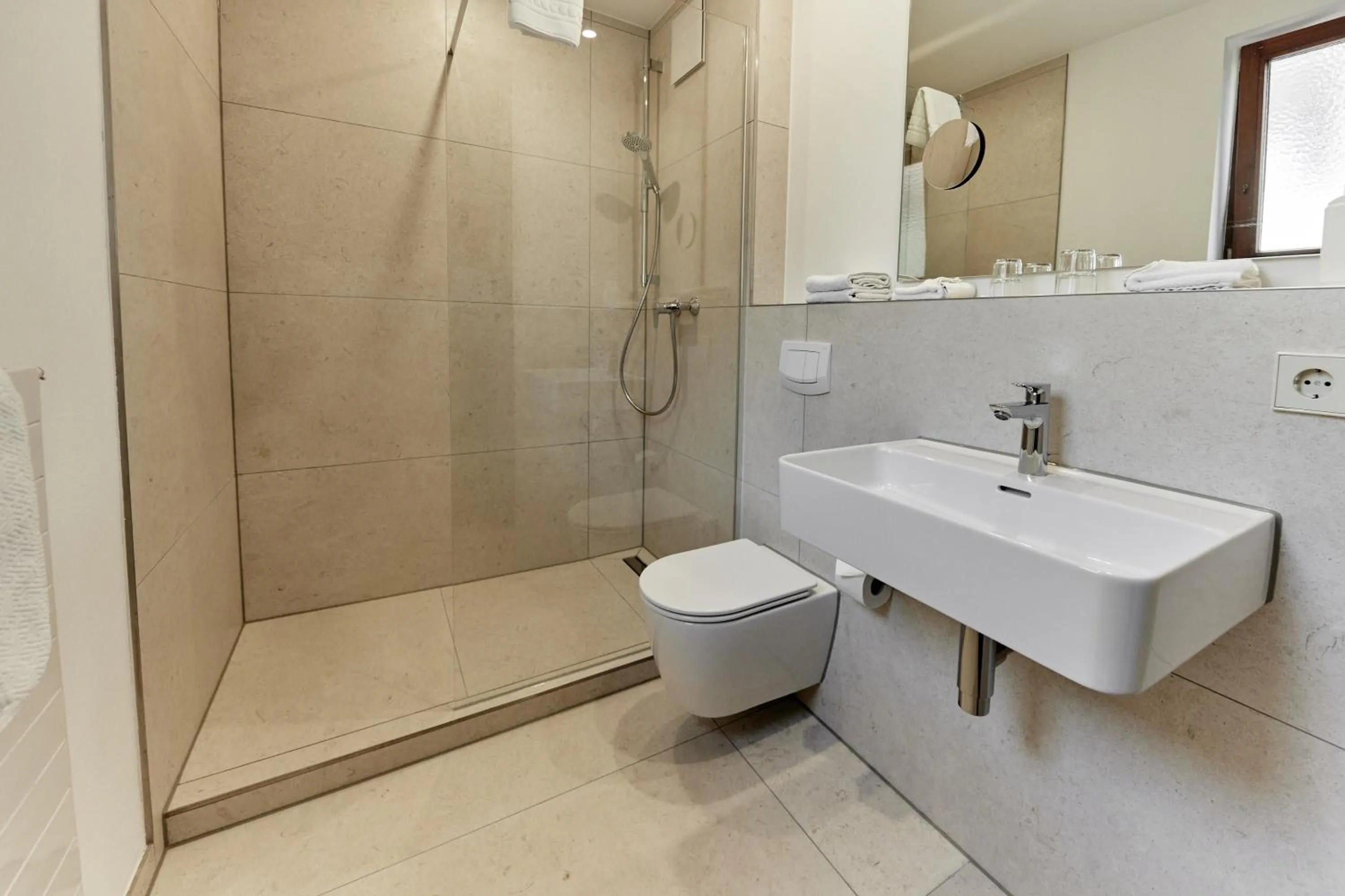 Bathroom in Zum Roten Bären