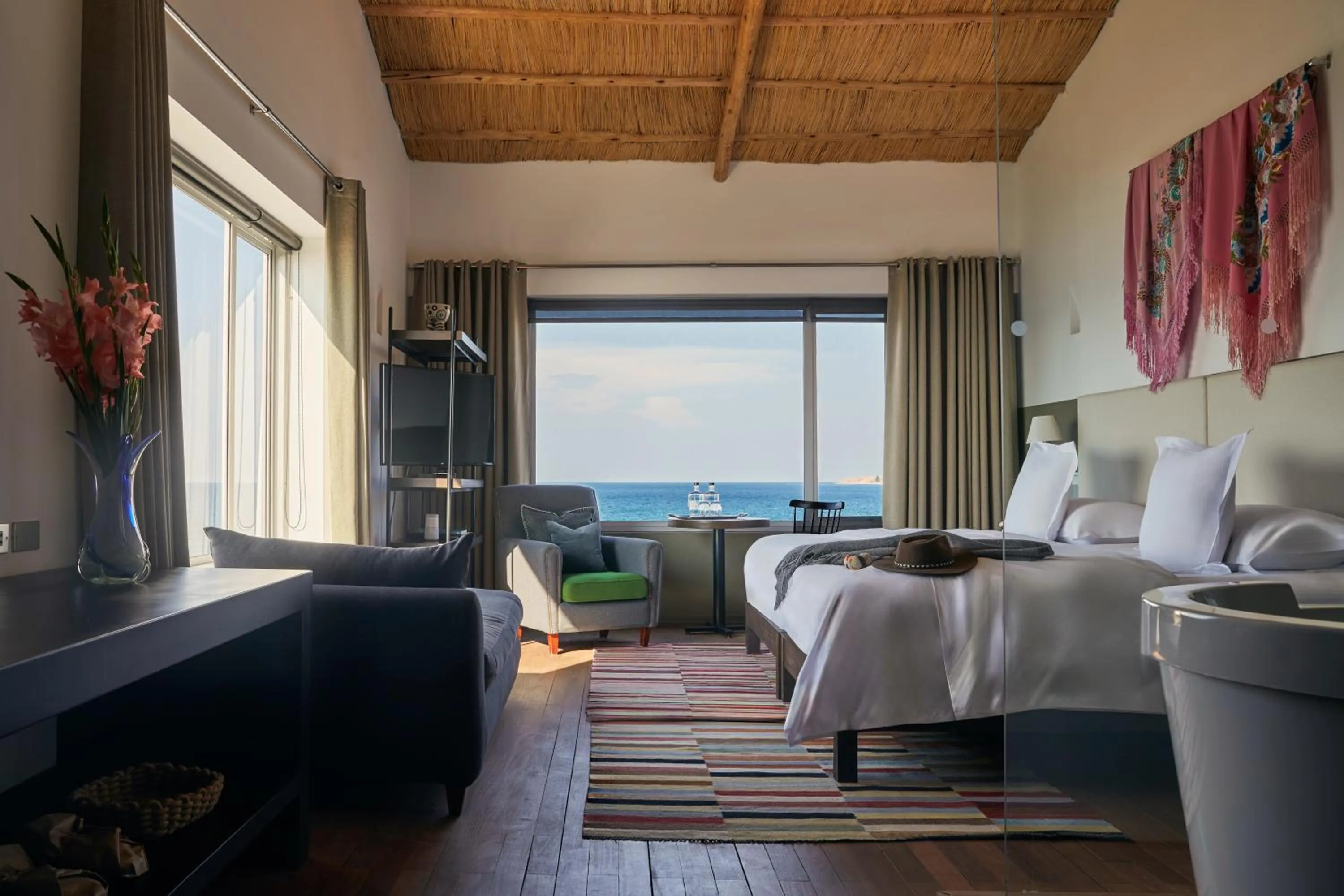 Bed in Titilaka by Andean