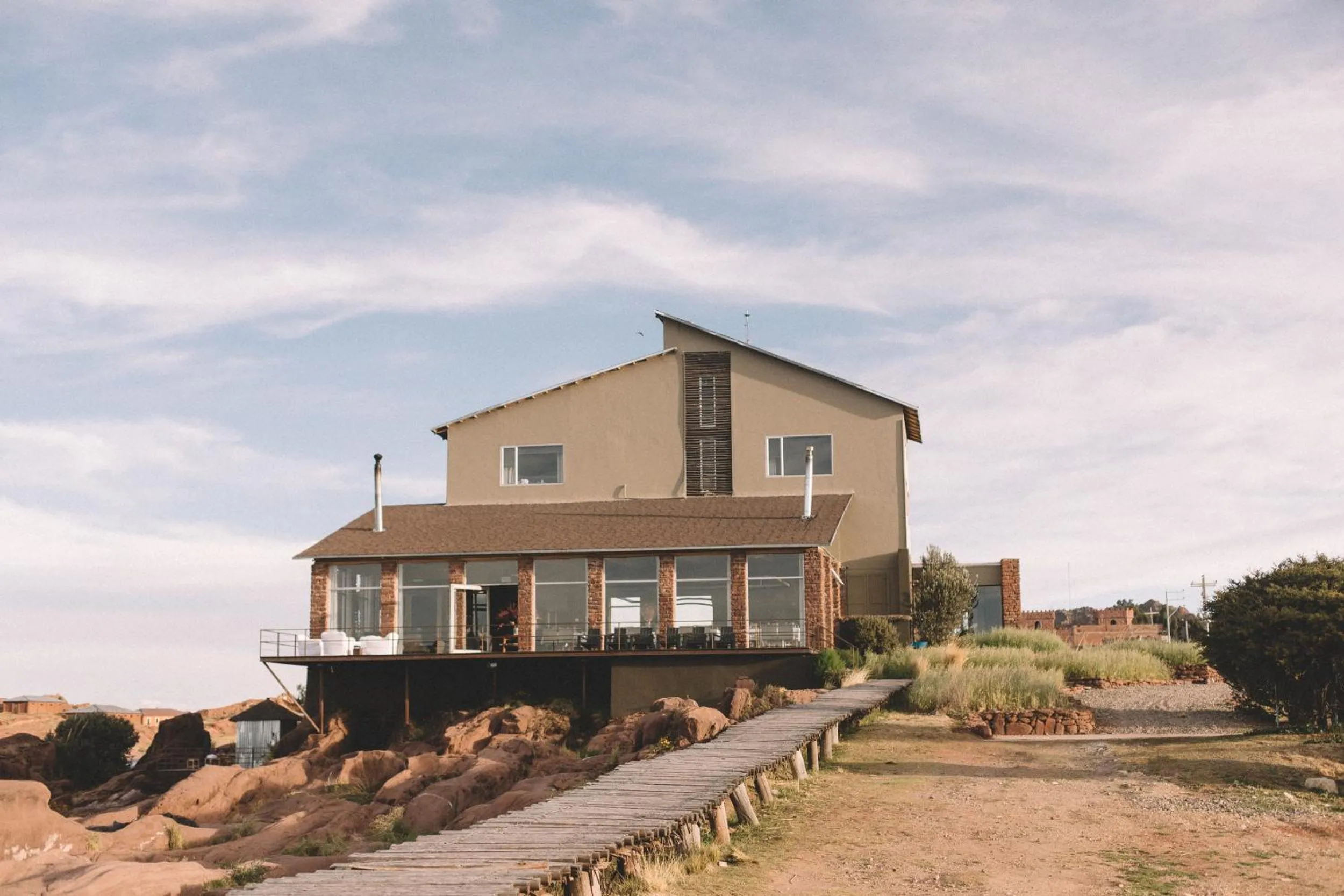 Property building in Titilaka by Andean