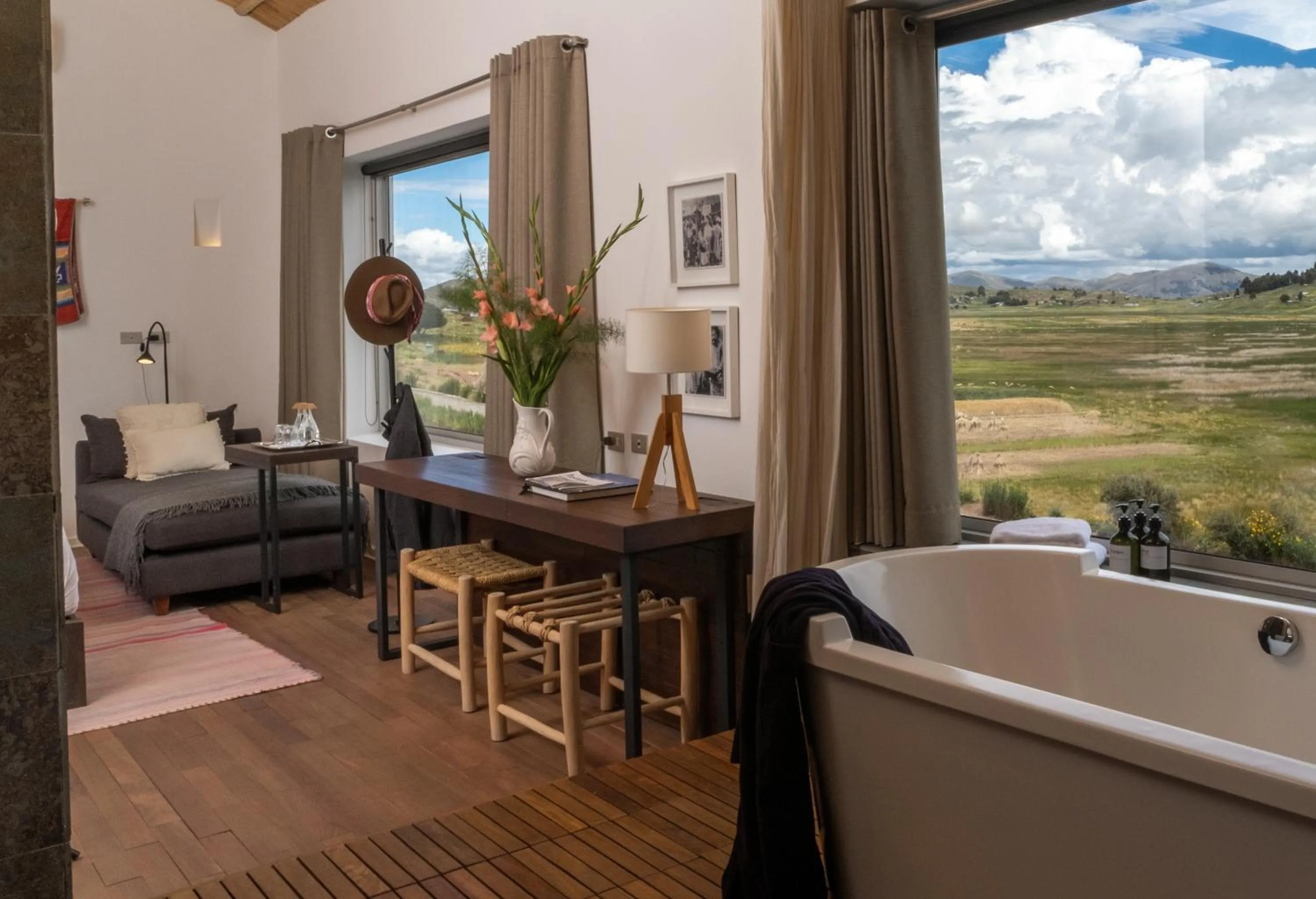 Bed in Titilaka by Andean