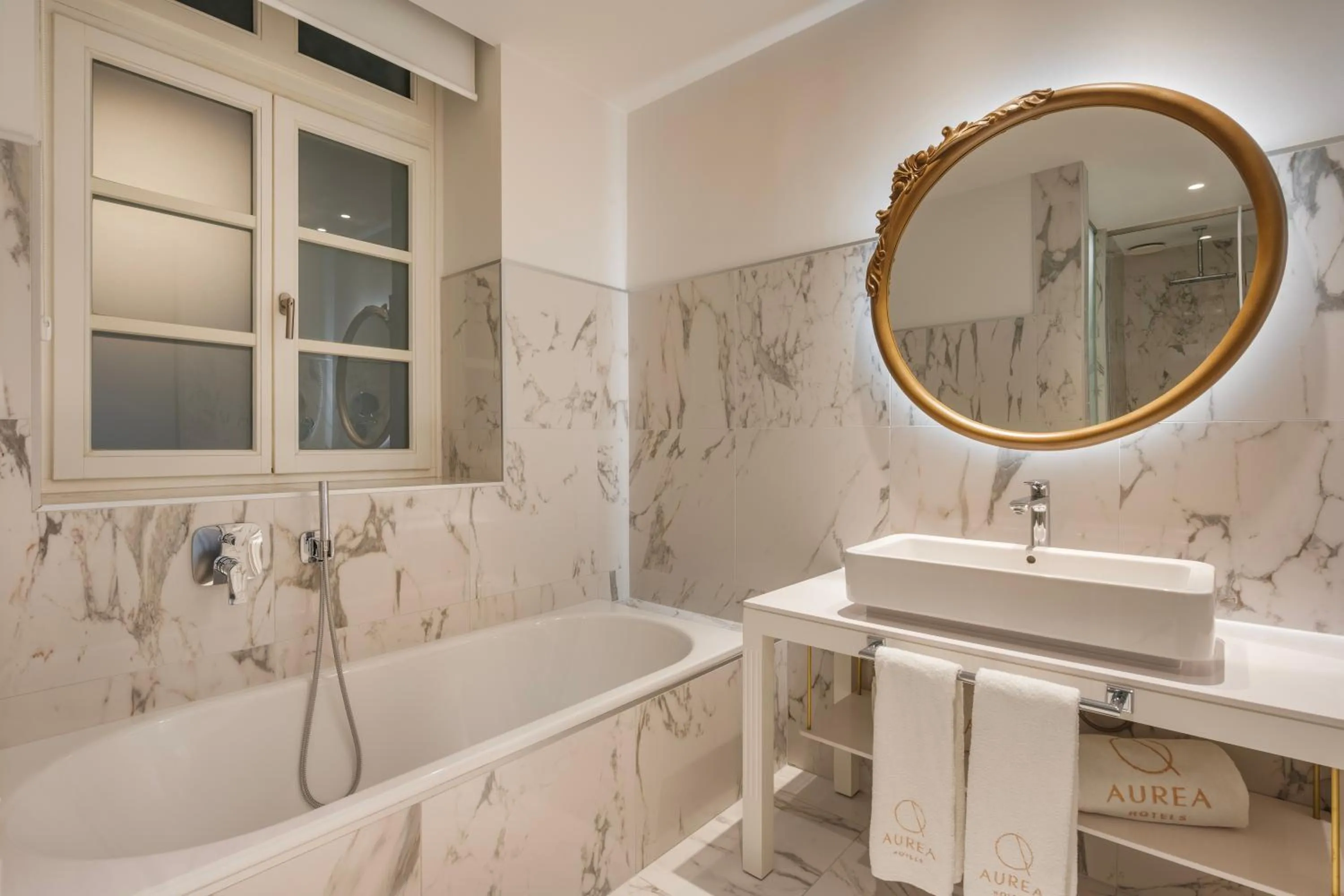 Bathroom in Áurea Ana Palace by Eurostars Hotel Company