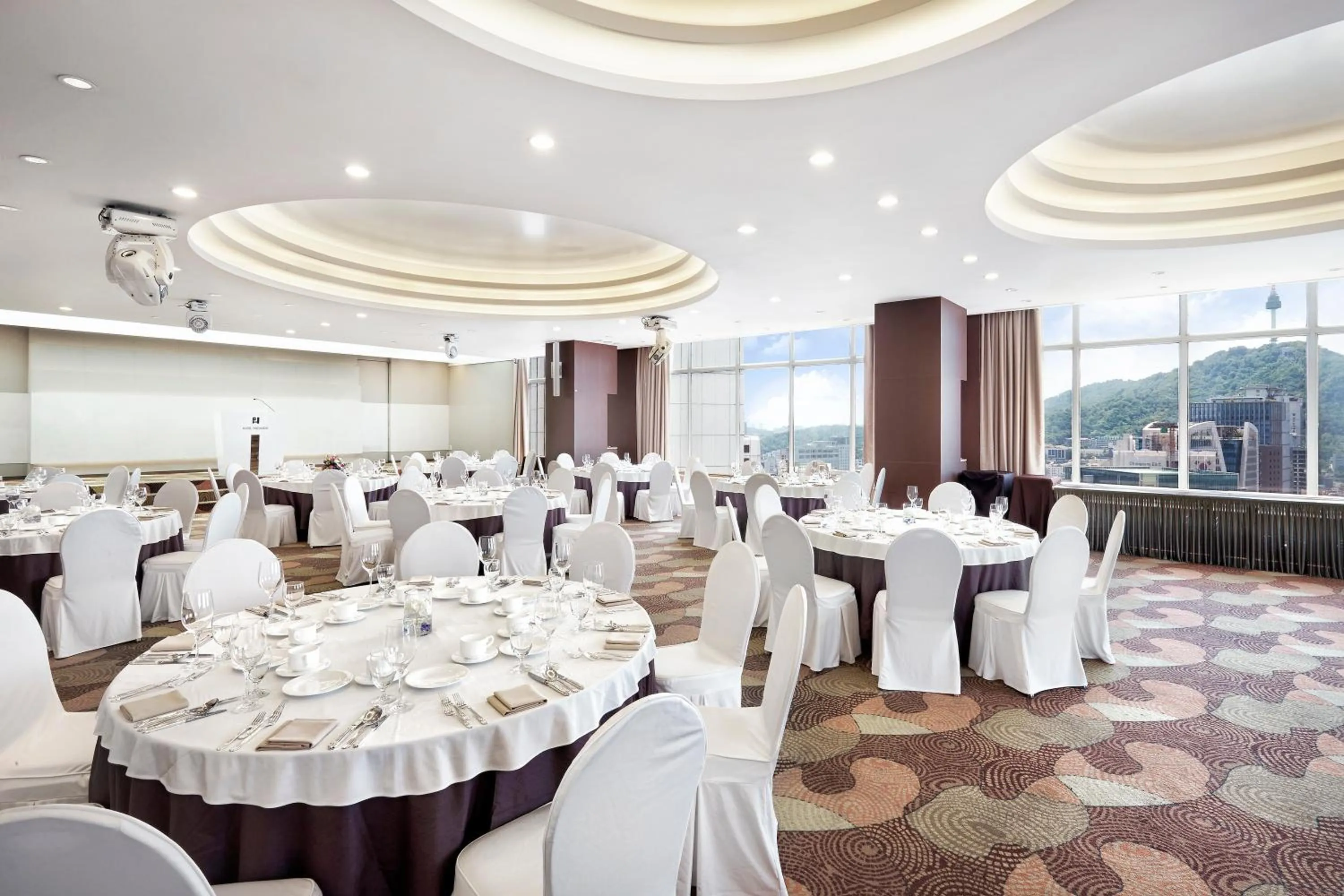 Banquet/Function facilities in Hotel President
