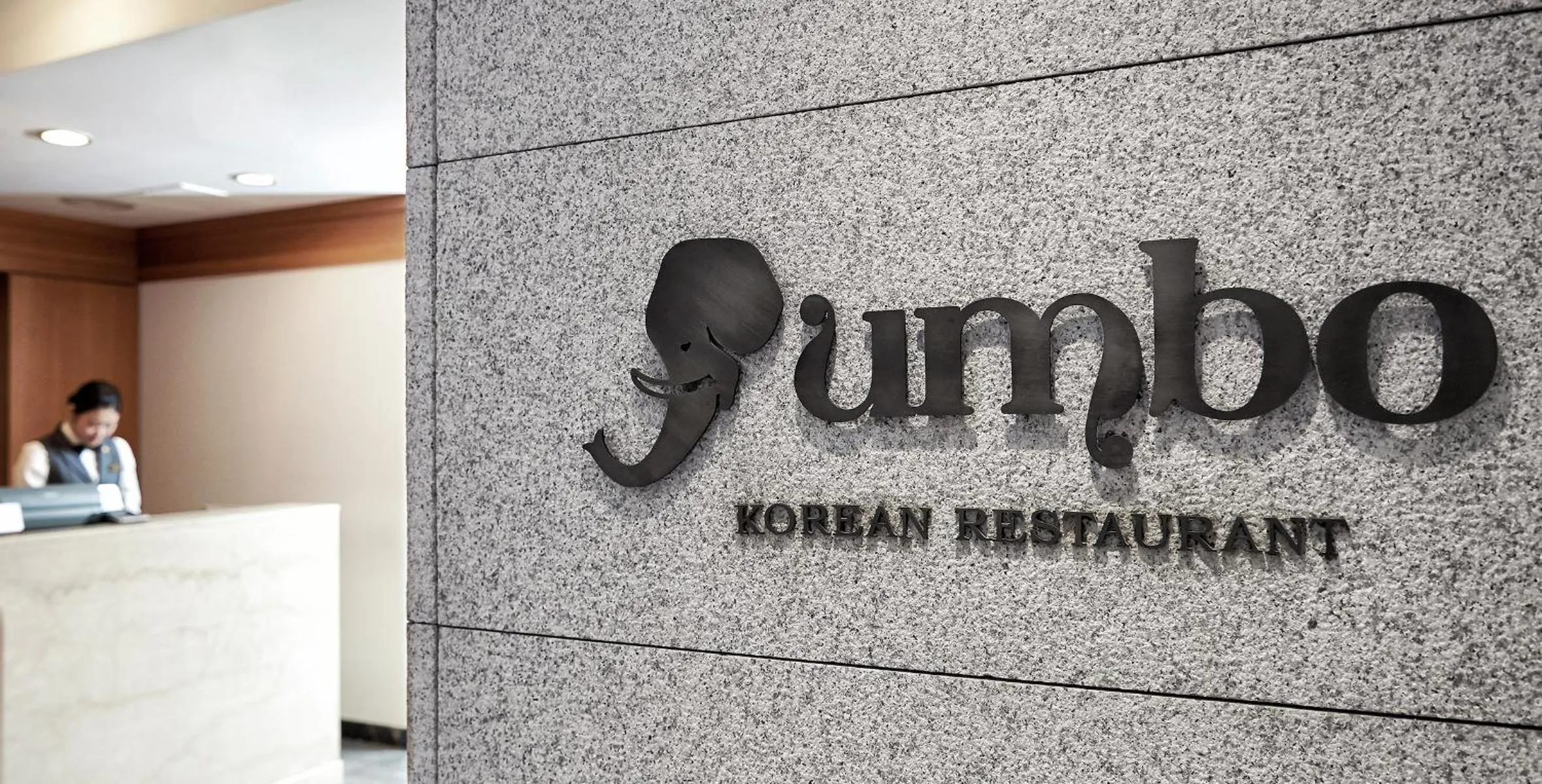 Restaurant/places to eat in Hotel President