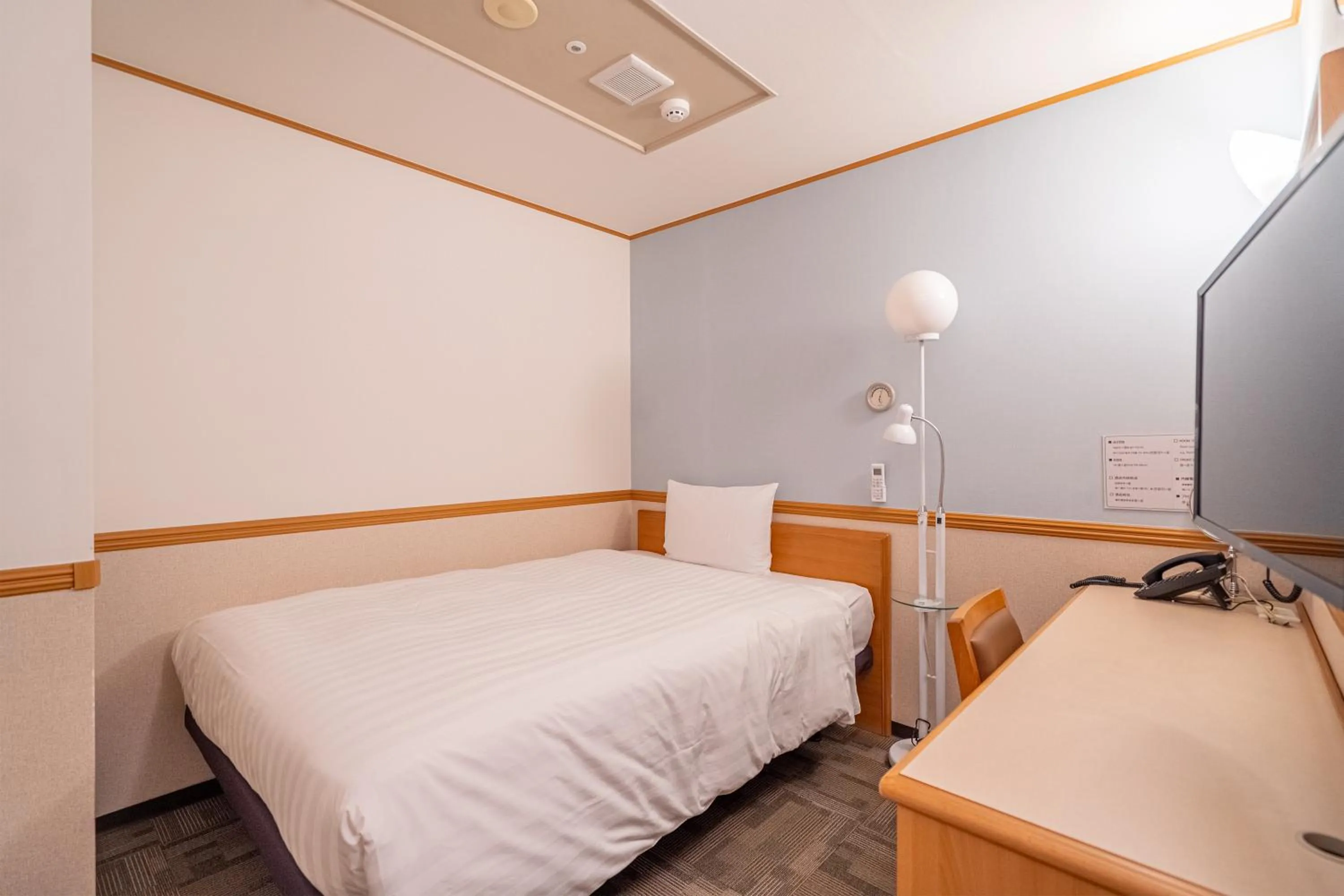 Bed in Toyoko Inn Seoul Dongdaemun I