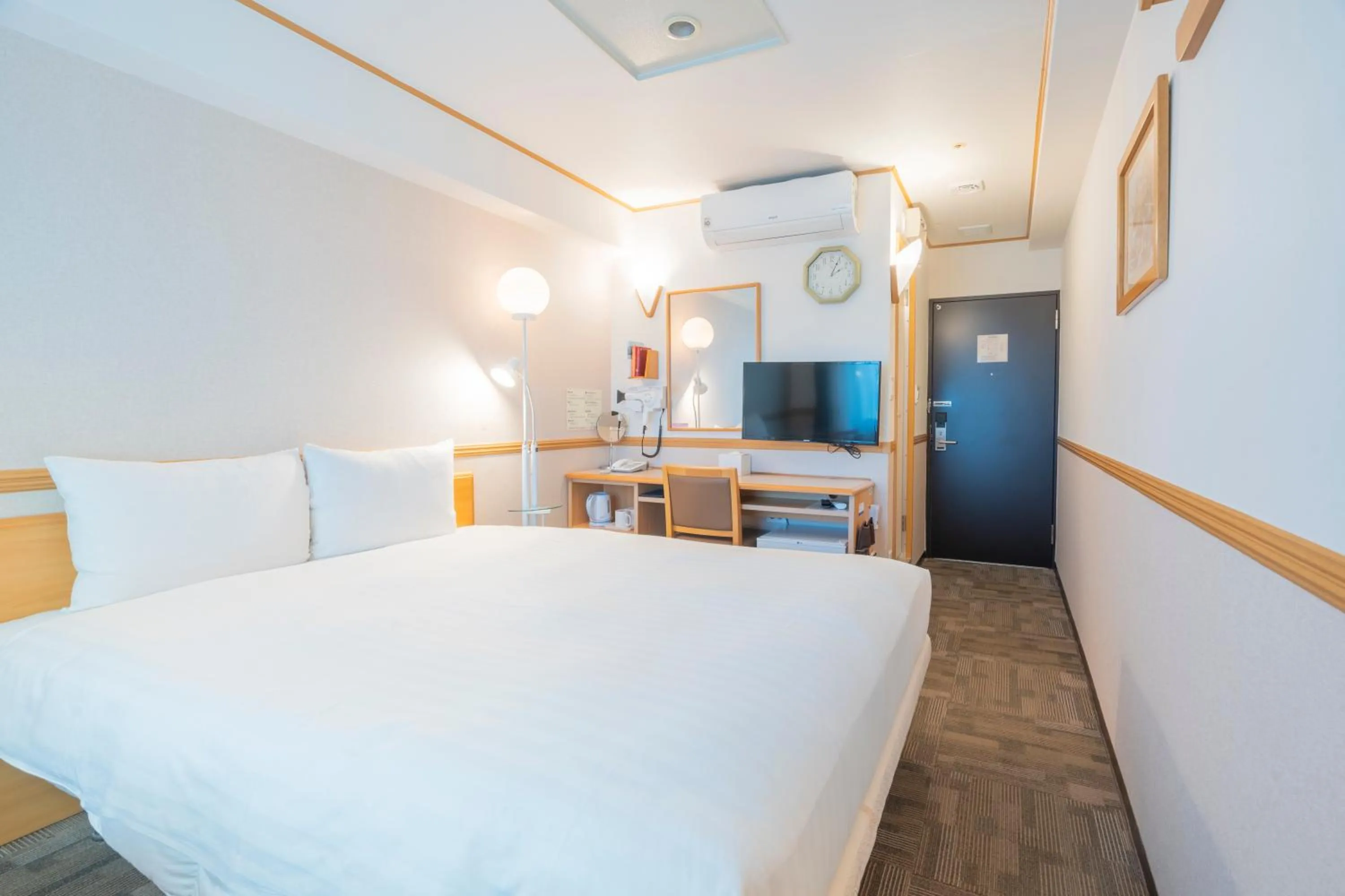 Bed in Toyoko Inn Busan Station No.1