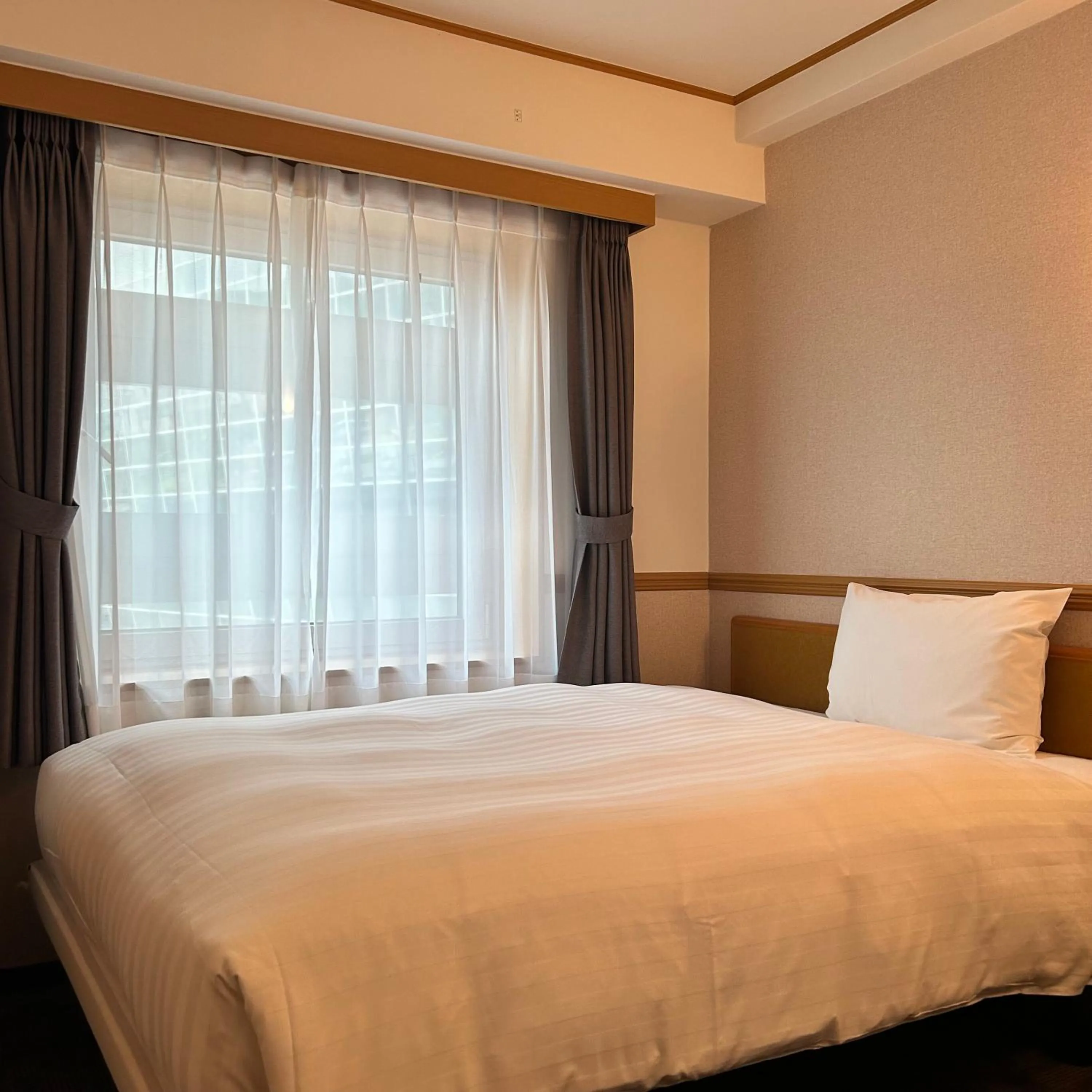 Bed in Toyoko Inn Busan Station No.1