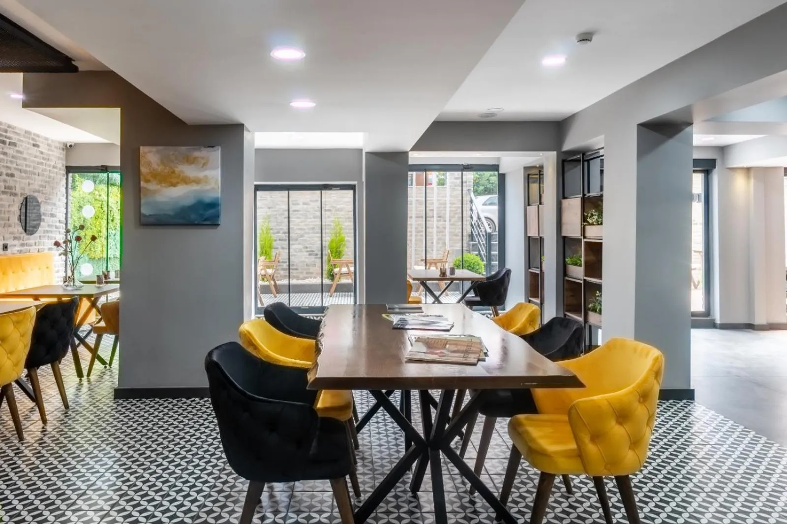 Restaurant/places to eat in Lorem Hotel