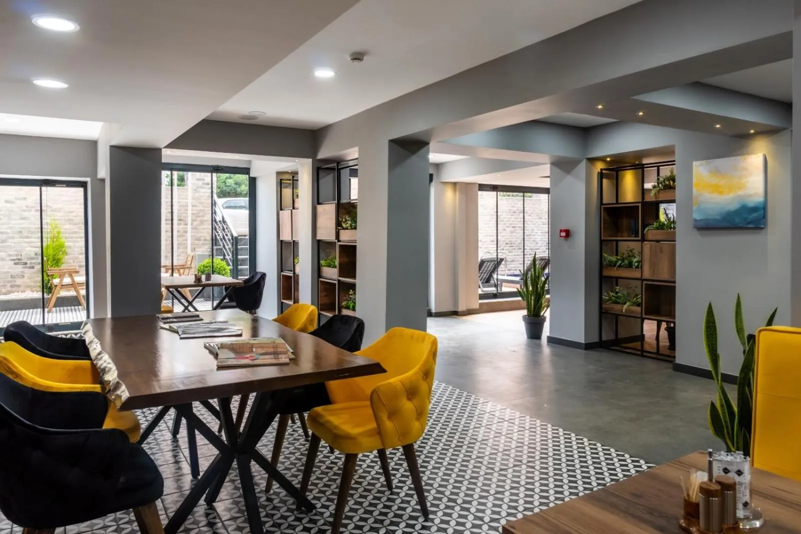 Restaurant/places to eat in Lorem Hotel