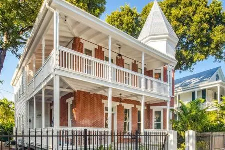 Carriage House at Grand Maloney