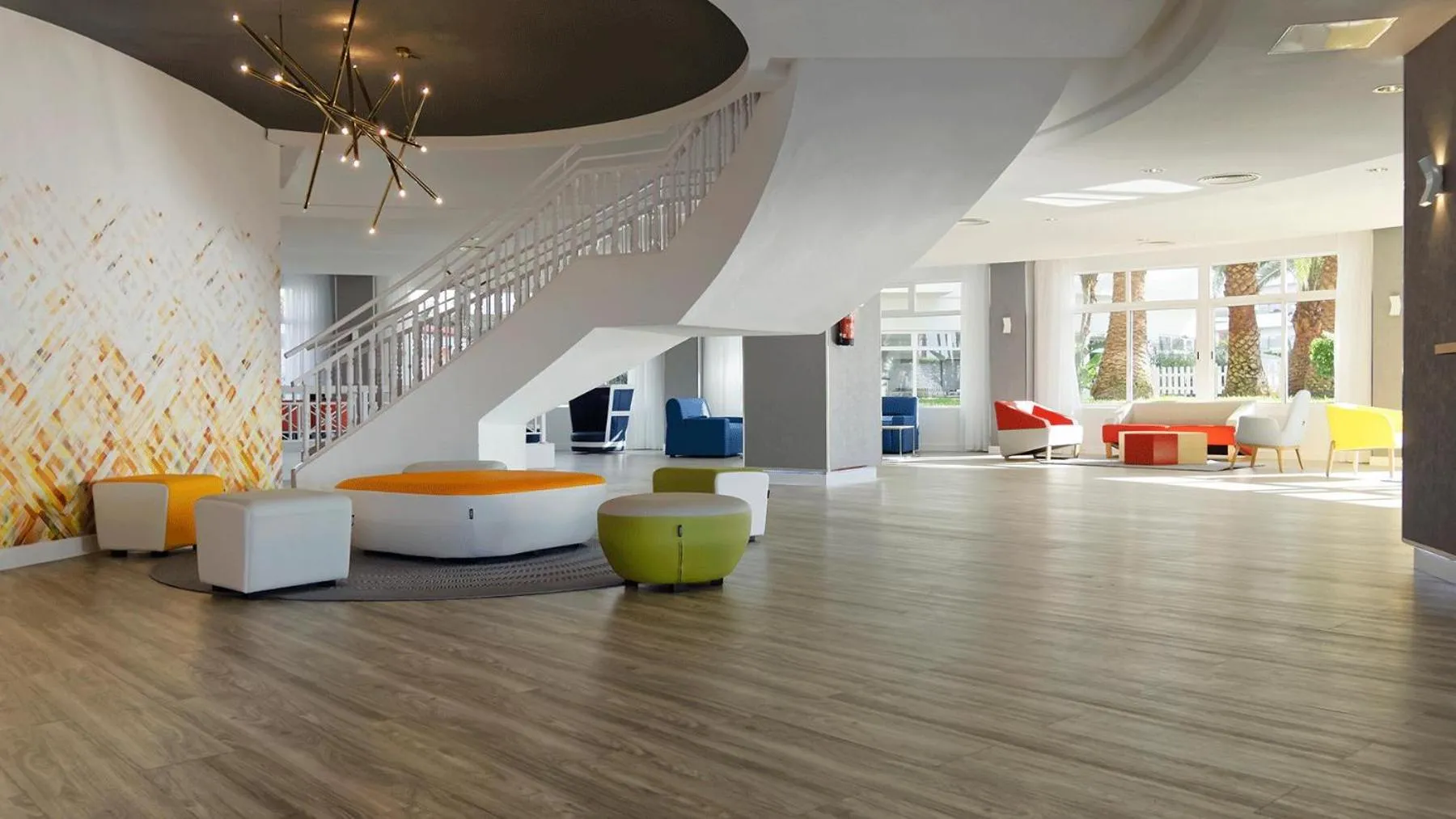 Lobby or reception in Servatur Waikiki