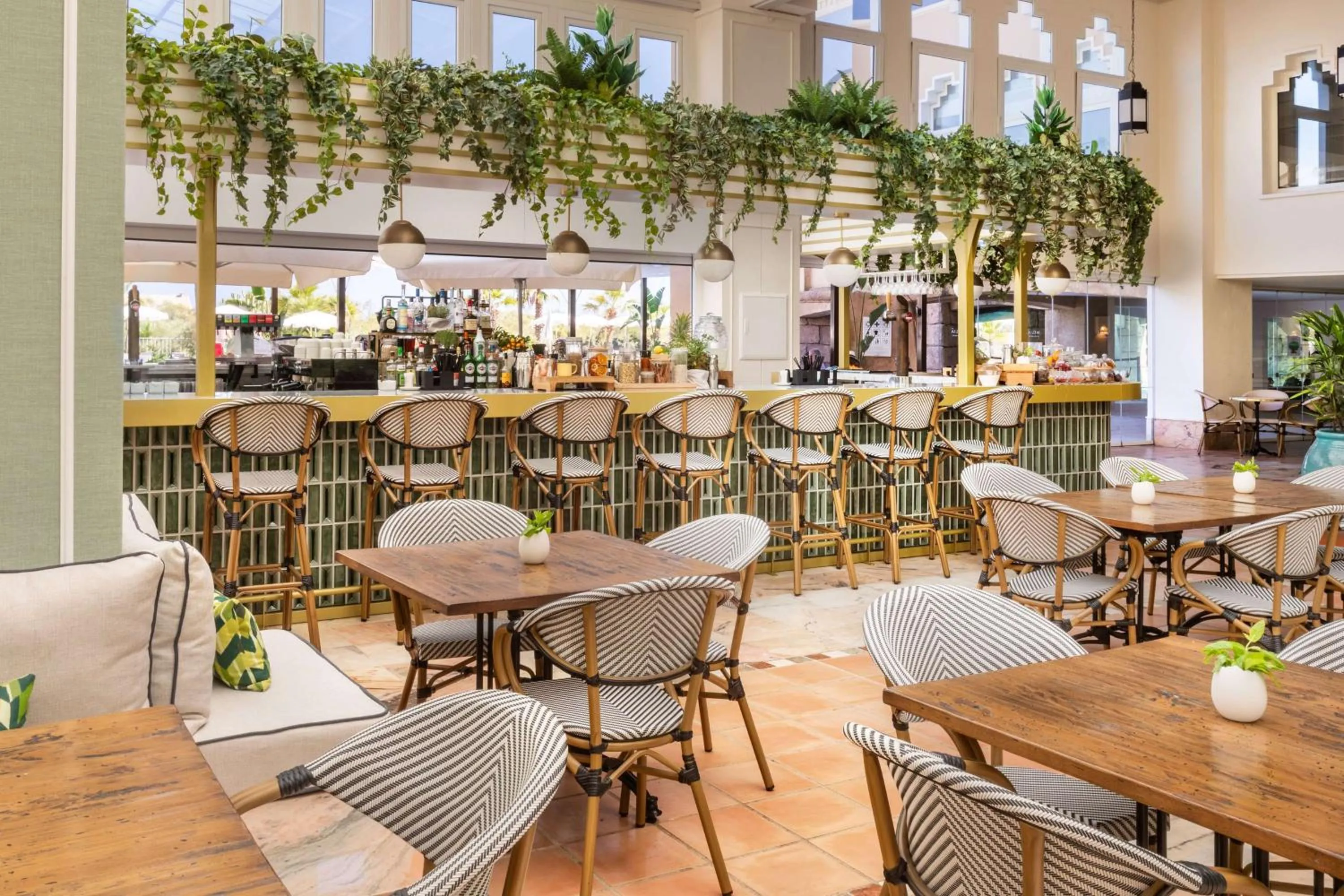 Restaurant/places to eat in Meliá Isla Canela