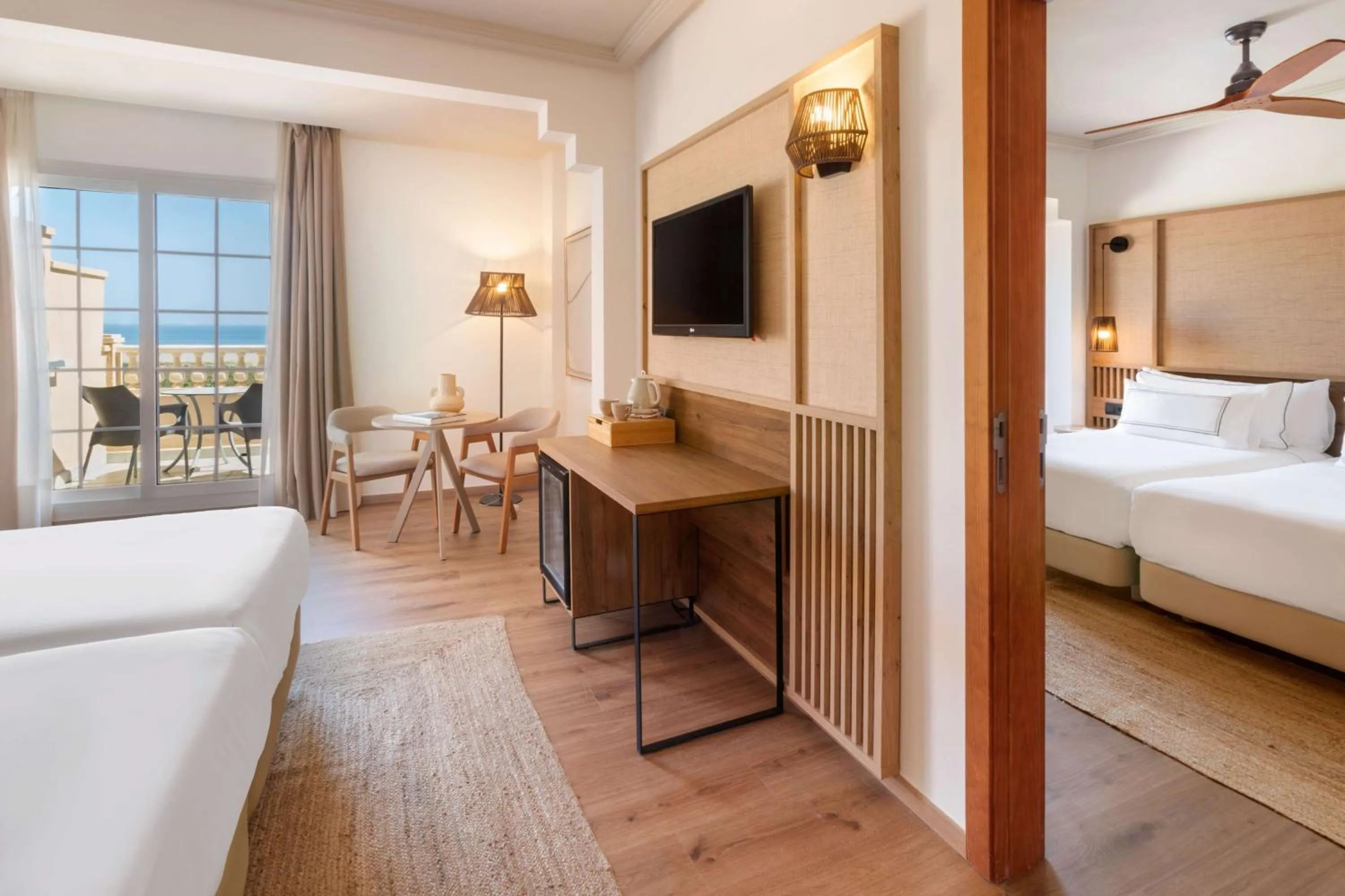 Bedroom, Bed in Meliá Isla Canela